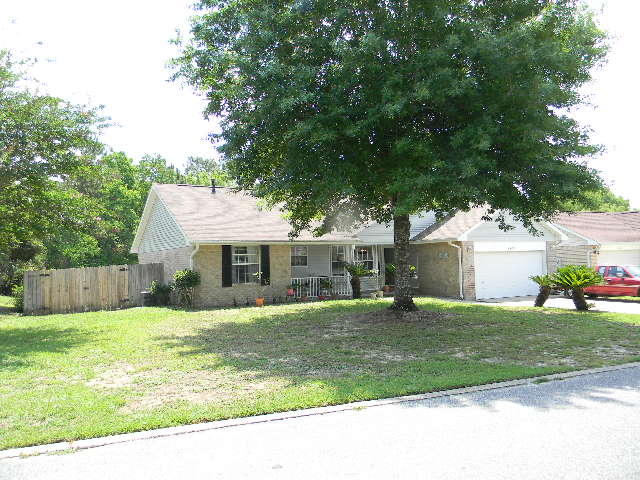 CHEROKEE BEND S/D - Residential