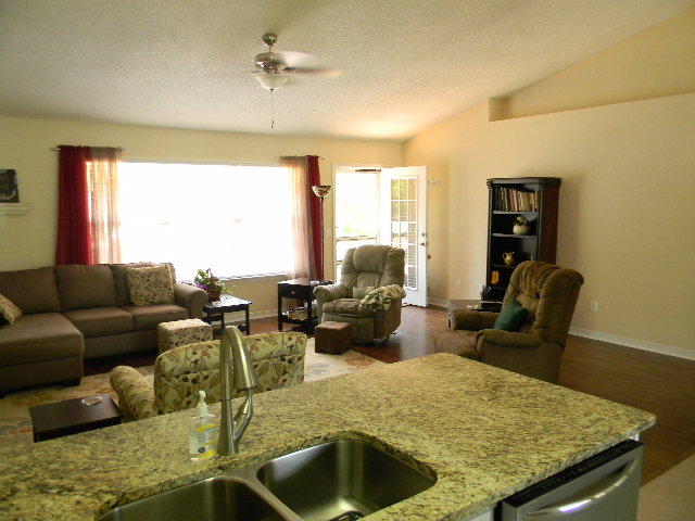 CHEROKEE BEND S/D - Residential