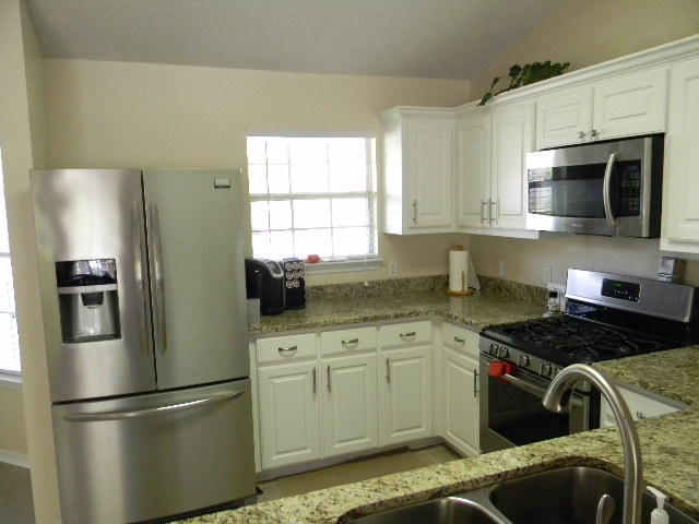 CHEROKEE BEND S/D - Residential