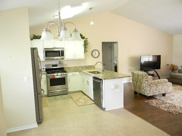 CHEROKEE BEND S/D - Residential