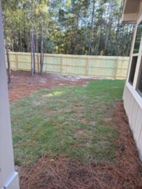 A home in DeFuniak Springs