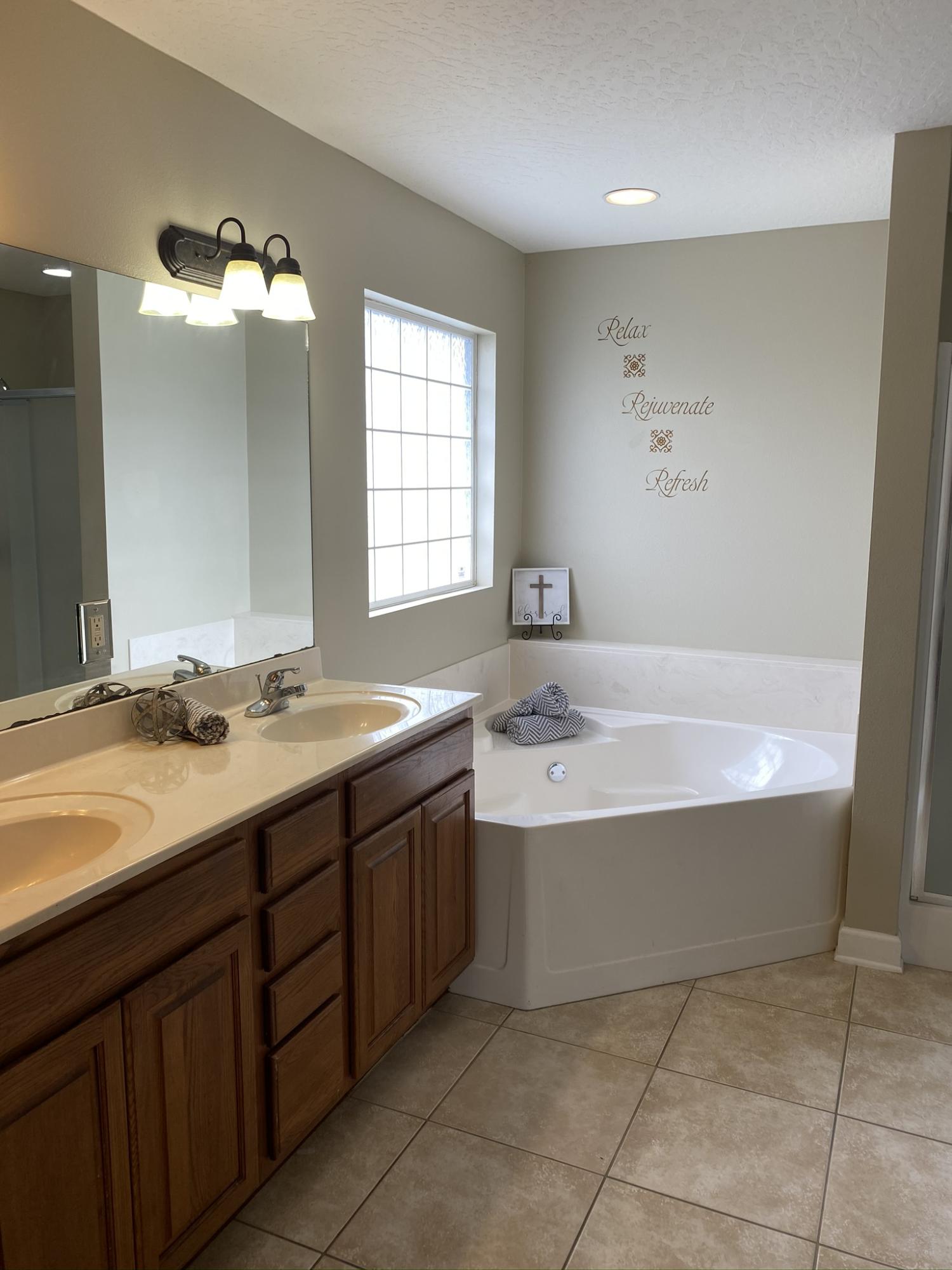 OAKLEAF ESTATES - Residential