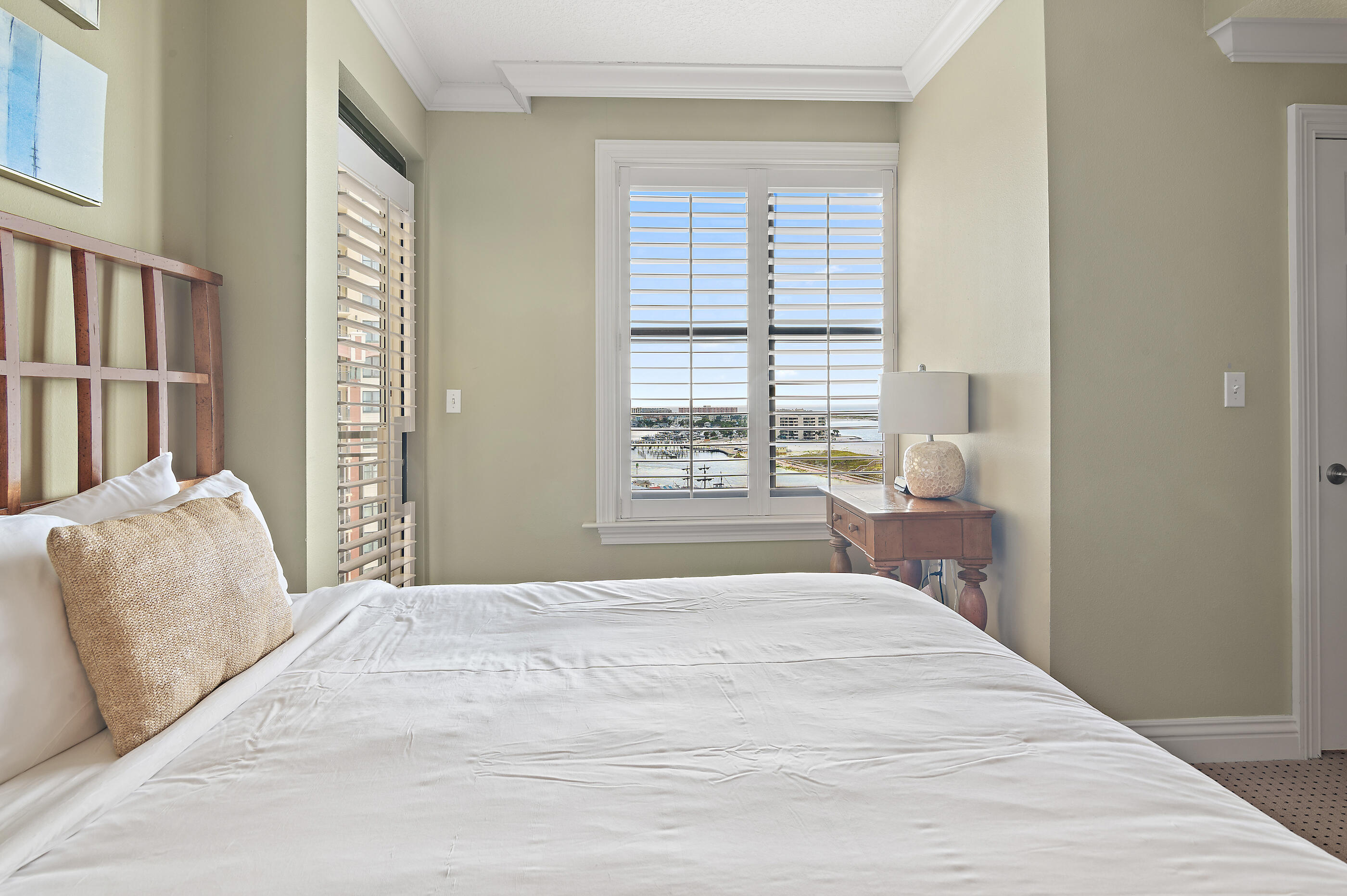 EMERALD GRANDE - Residential