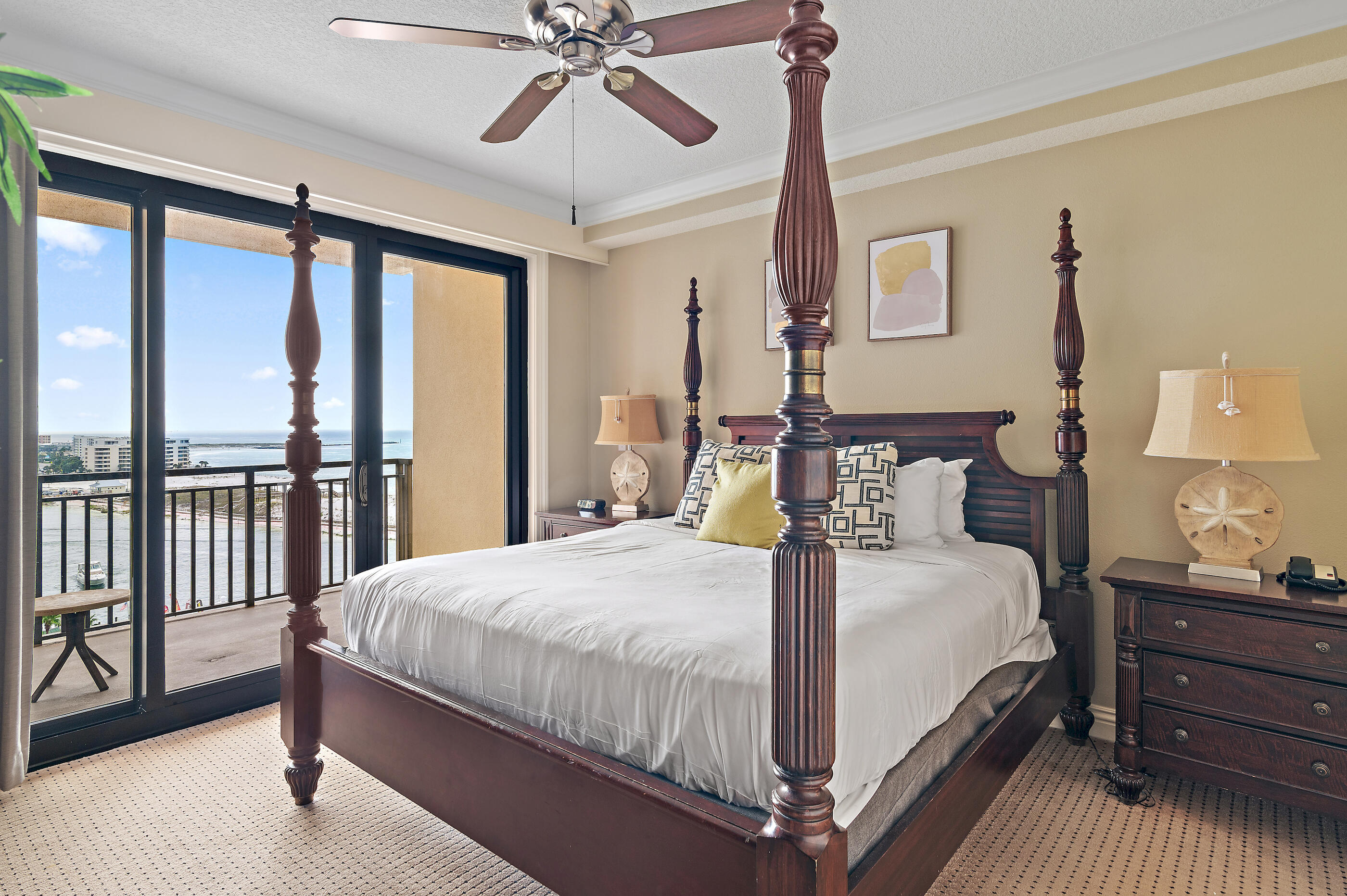 EMERALD GRANDE - Residential