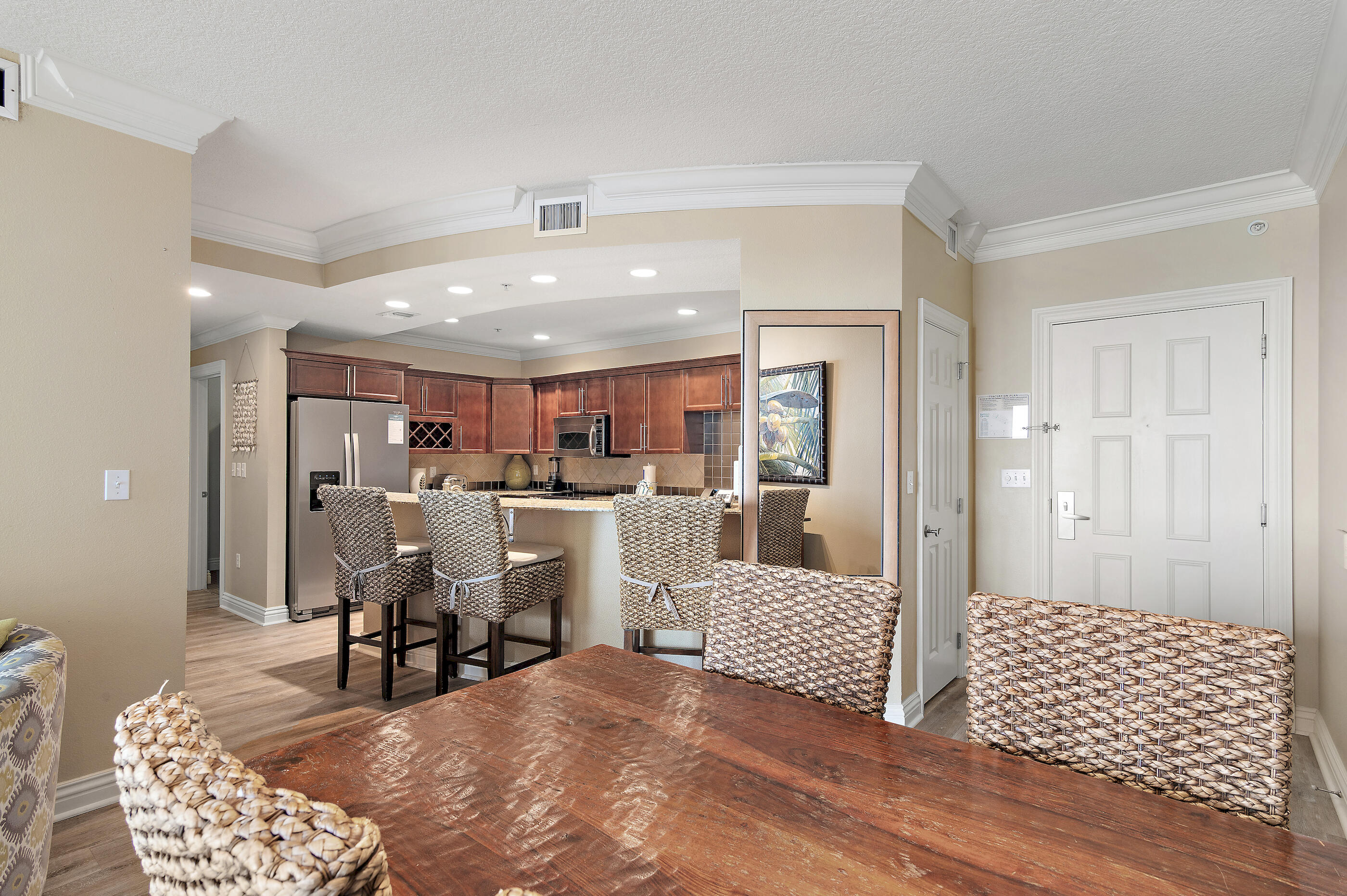EMERALD GRANDE - Residential