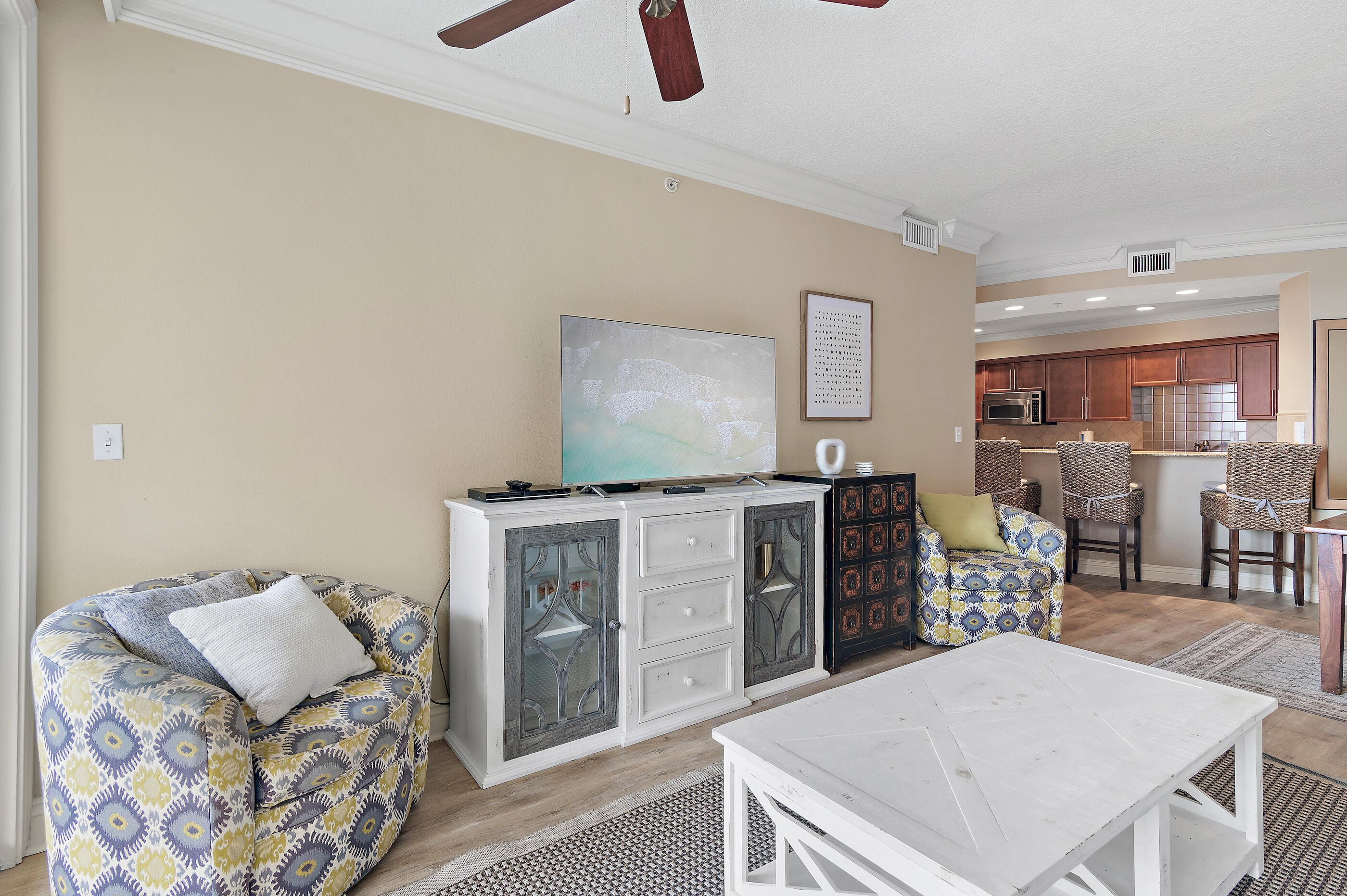 EMERALD GRANDE - Residential