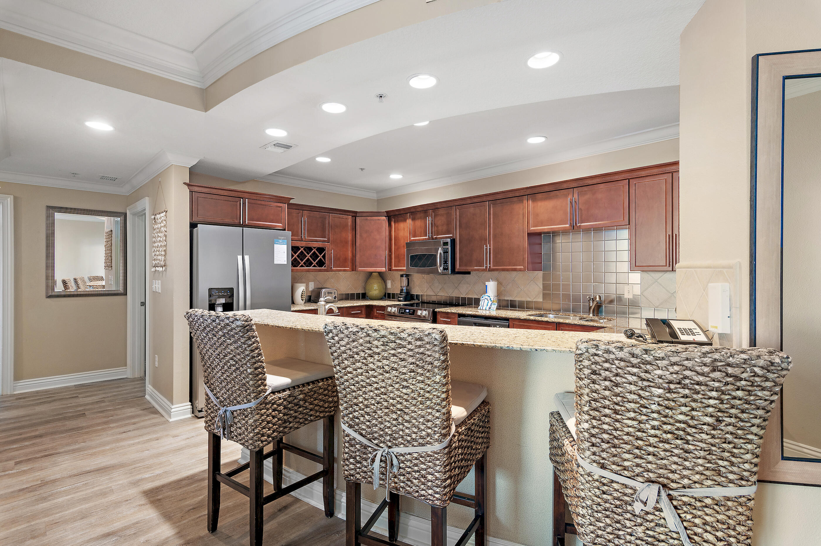 EMERALD GRANDE - Residential