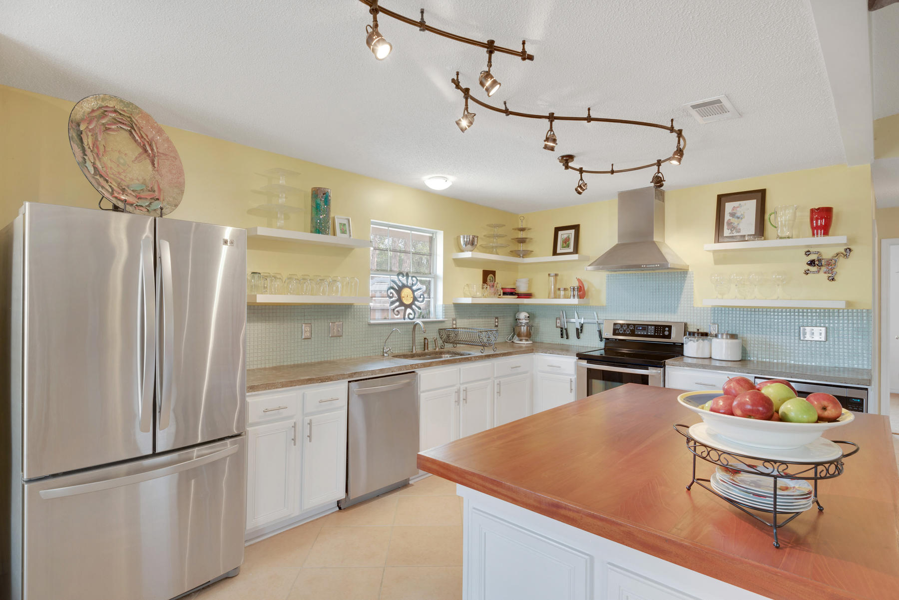 MACK BAYOU POINTE S/D - Residential