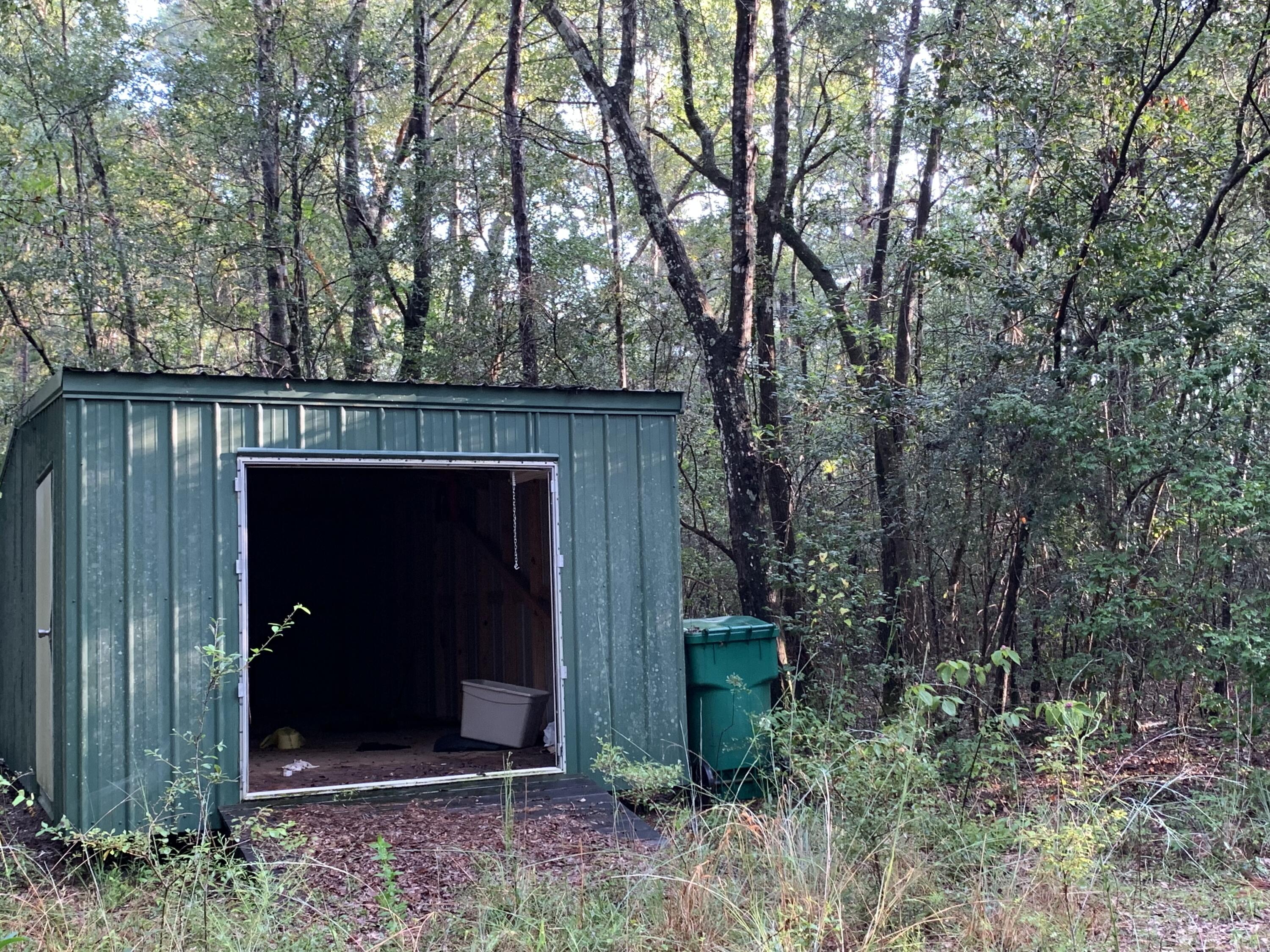 METES & BOUNDS - Farm