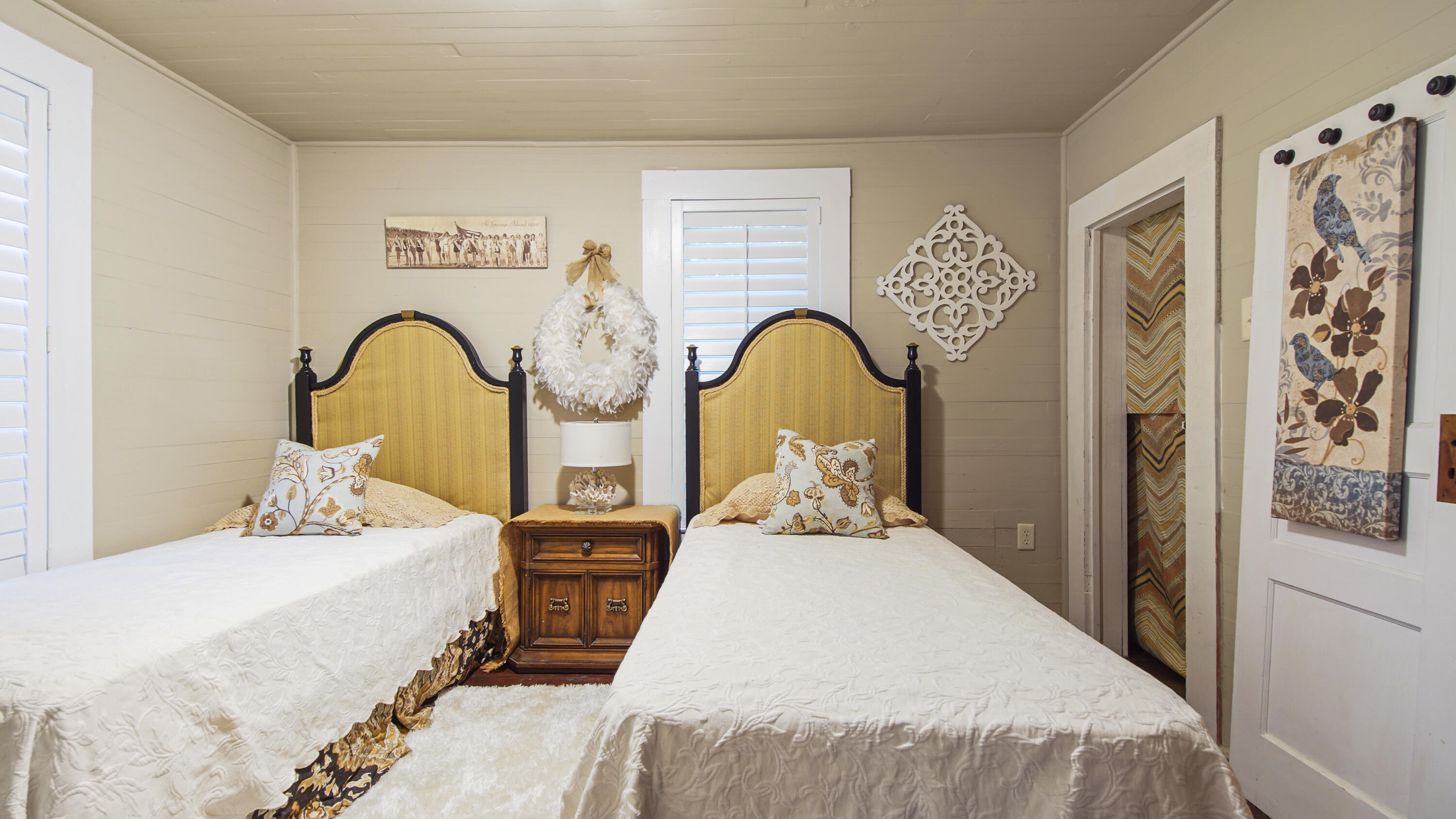 METES & BOUNDS - Residential Lease