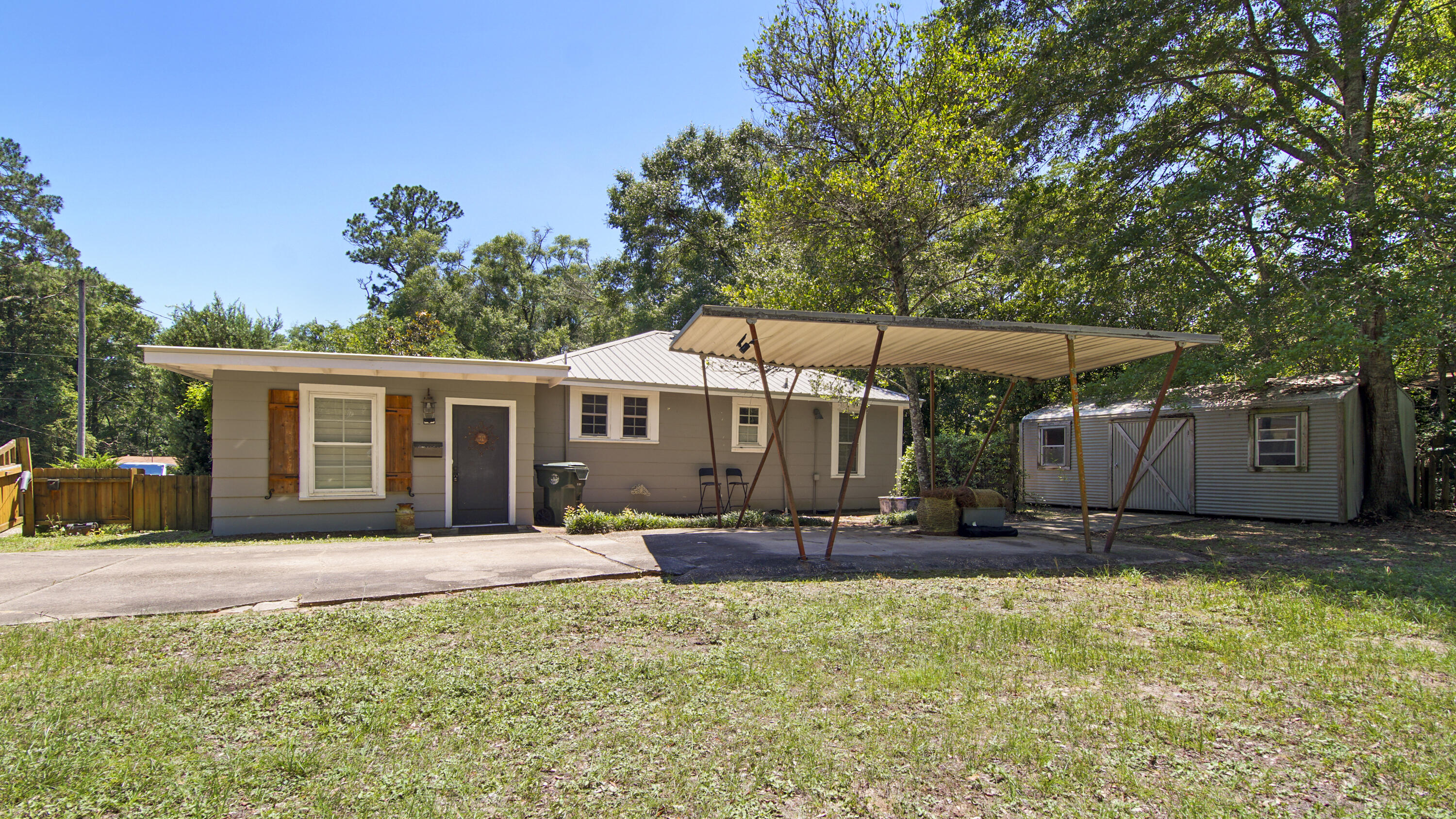 METES & BOUNDS - Residential Lease