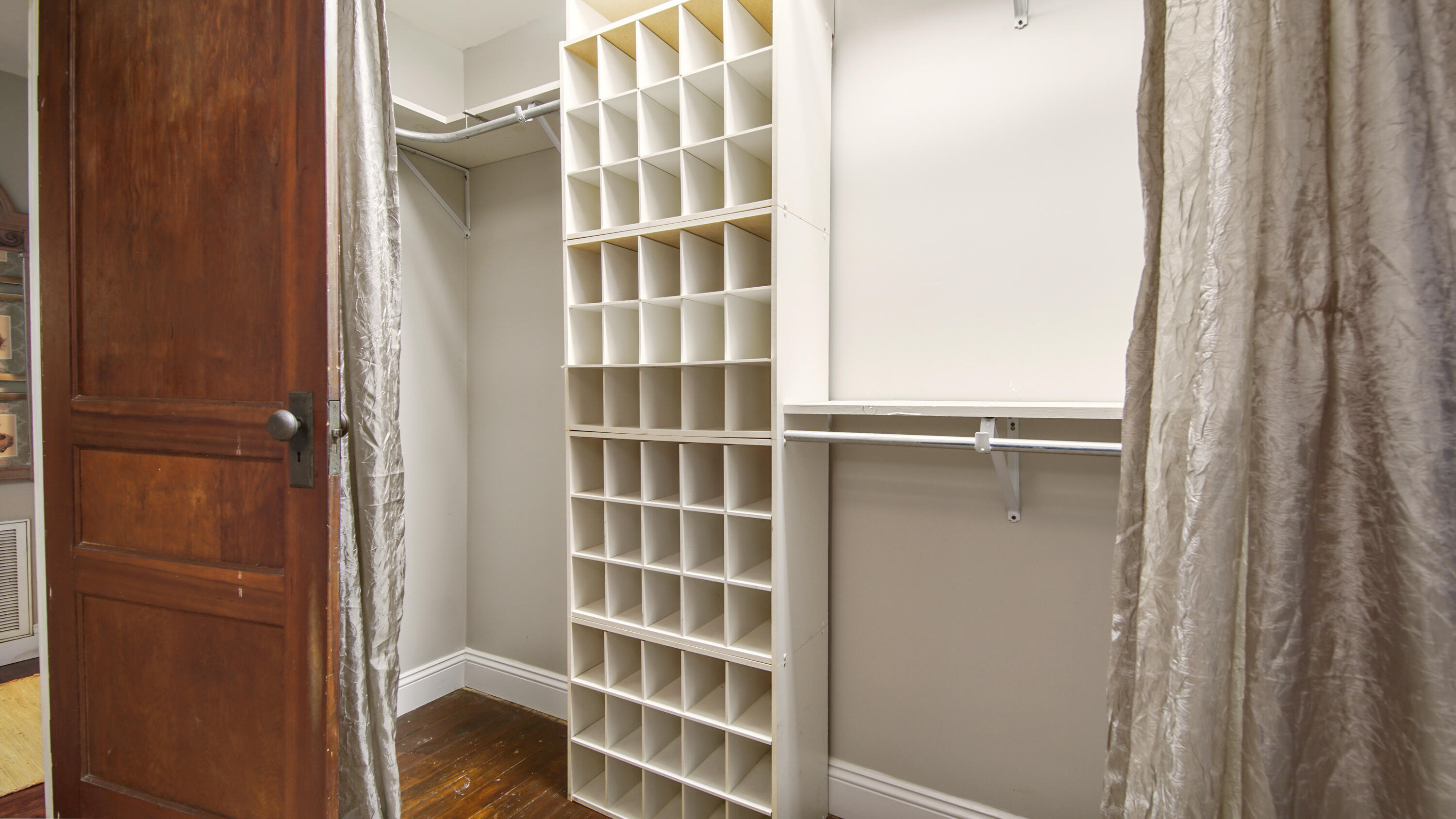 METES & BOUNDS - Residential Lease