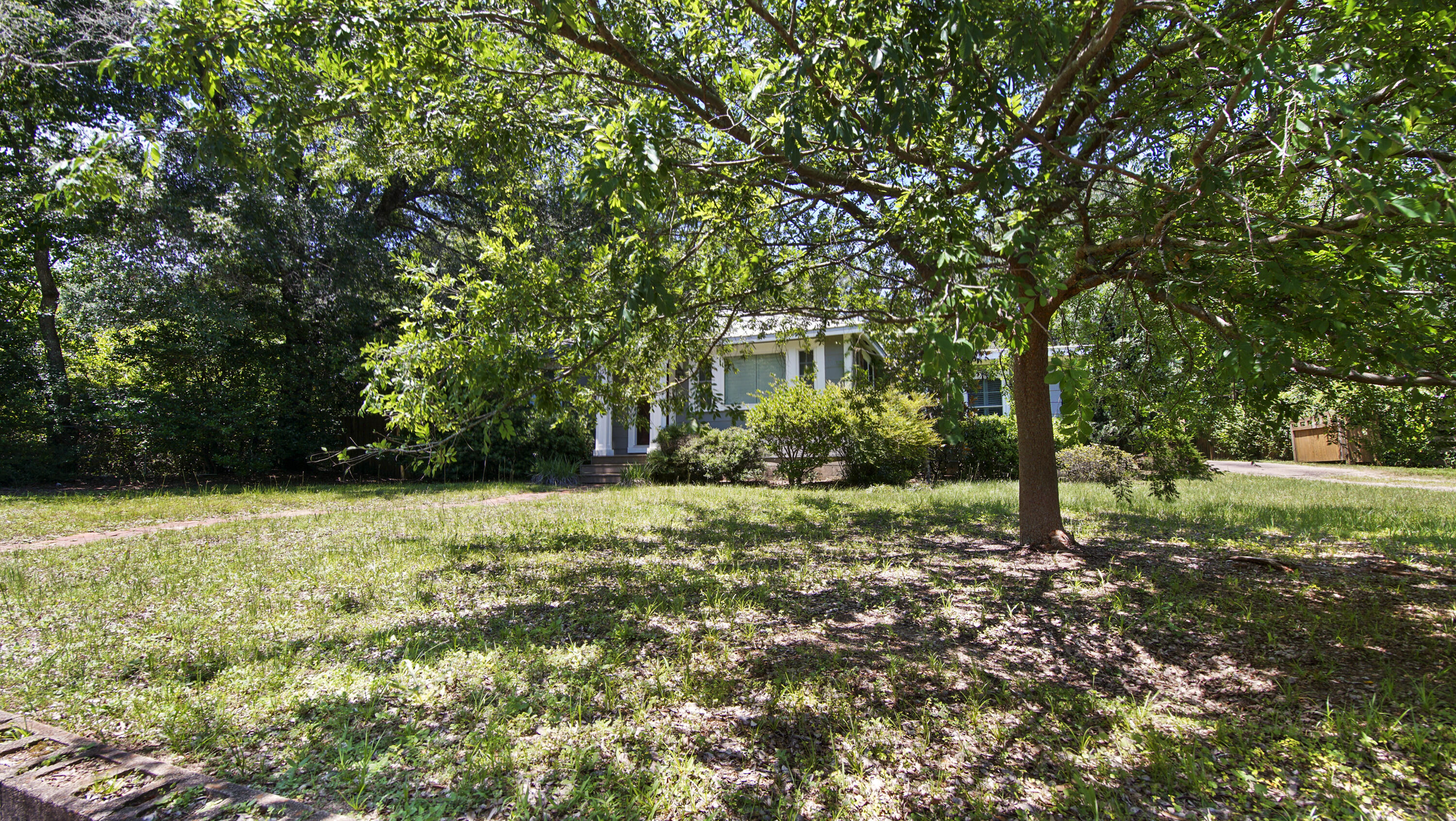 METES & BOUNDS - Residential Lease