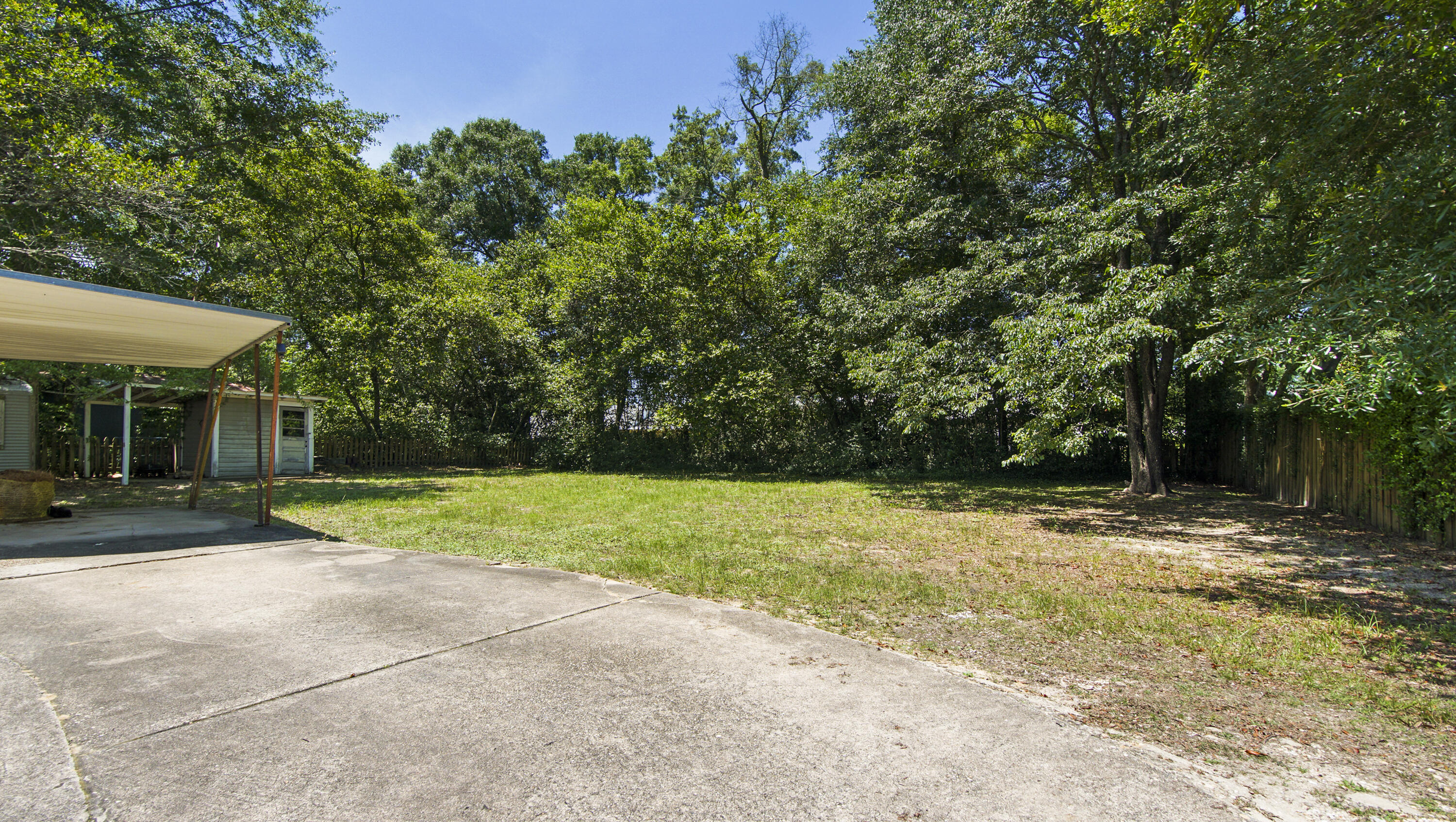 METES & BOUNDS - Residential Lease