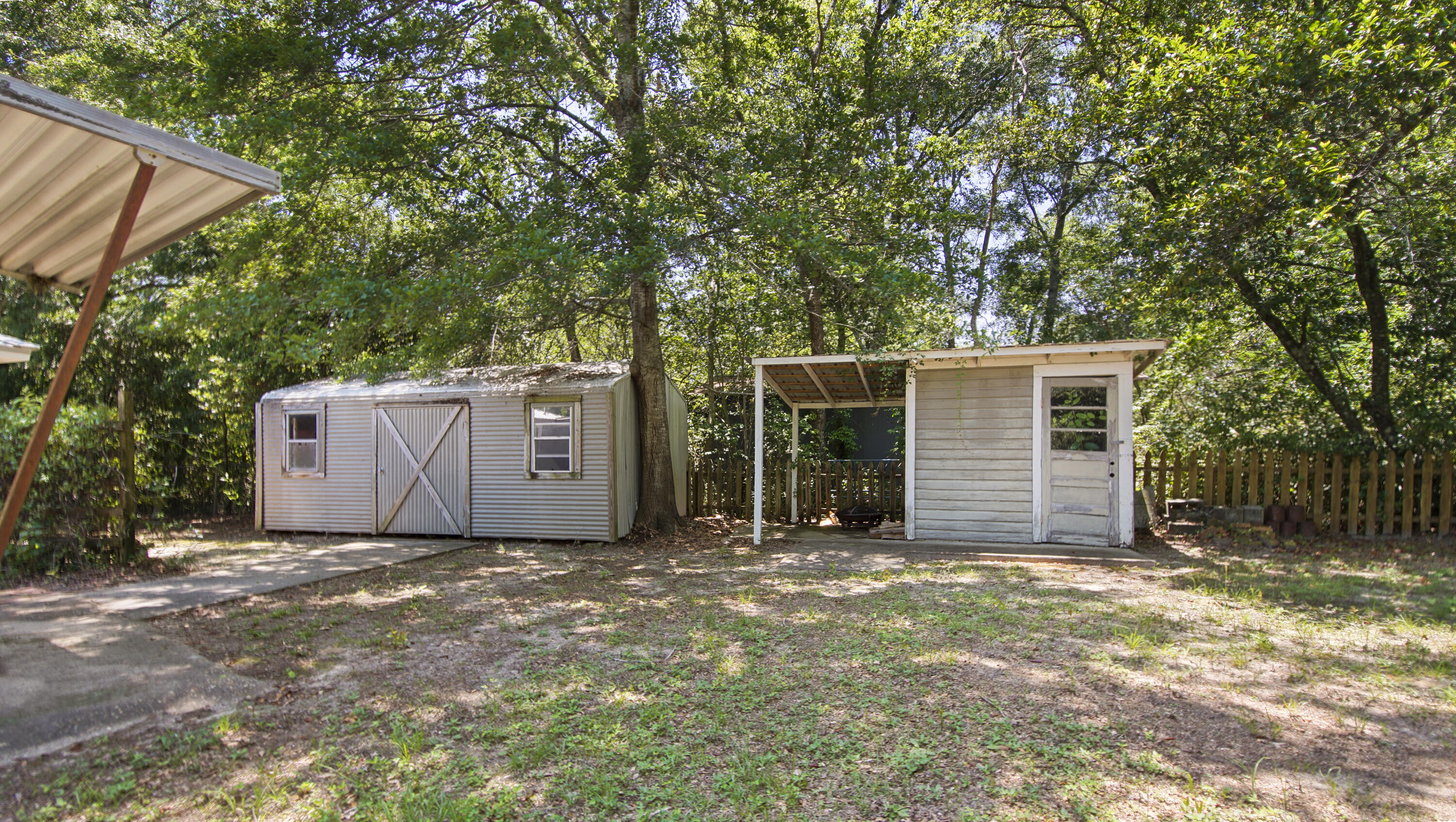 METES & BOUNDS - Residential Lease