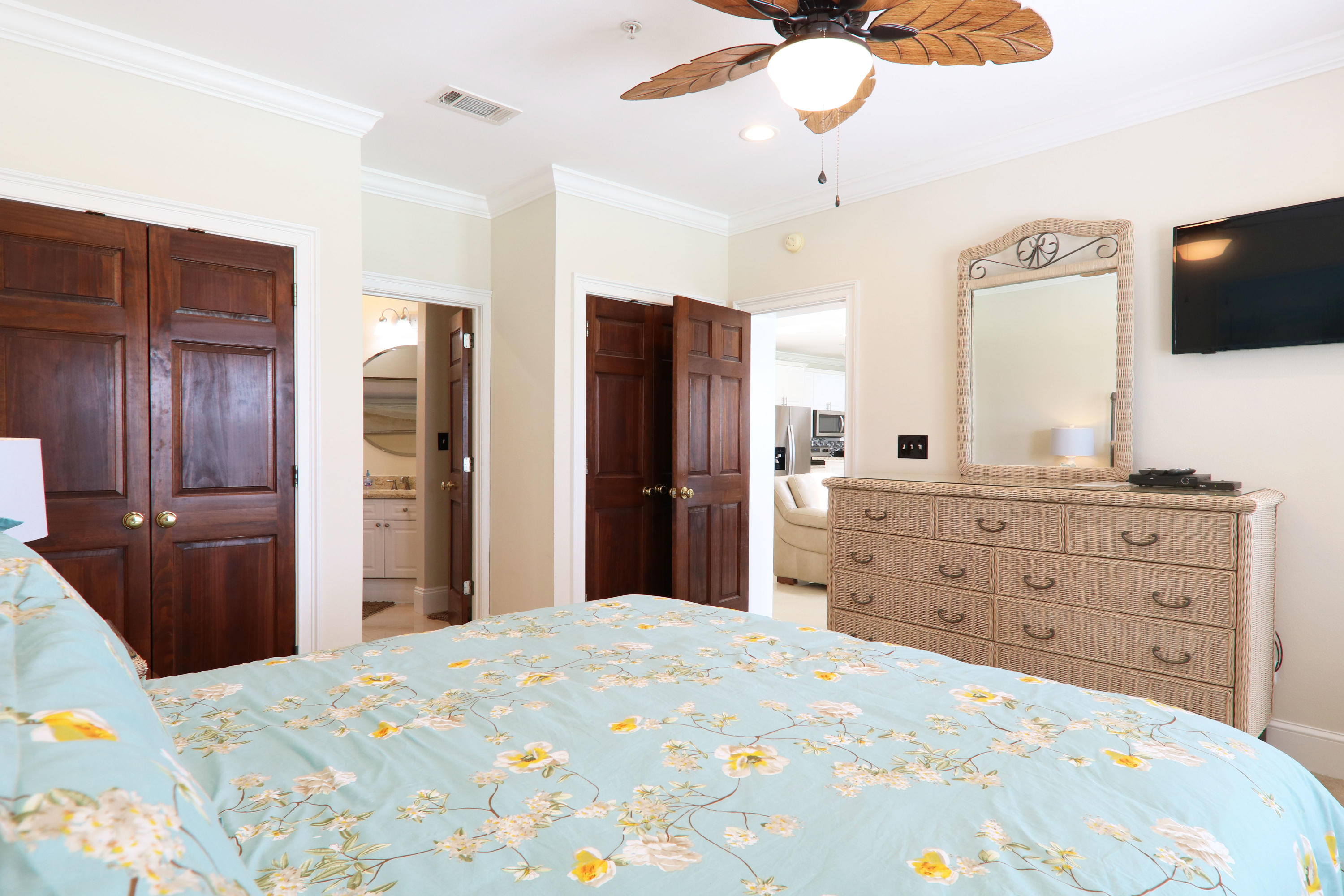 CRYSTAL DUNES CONDO - Residential