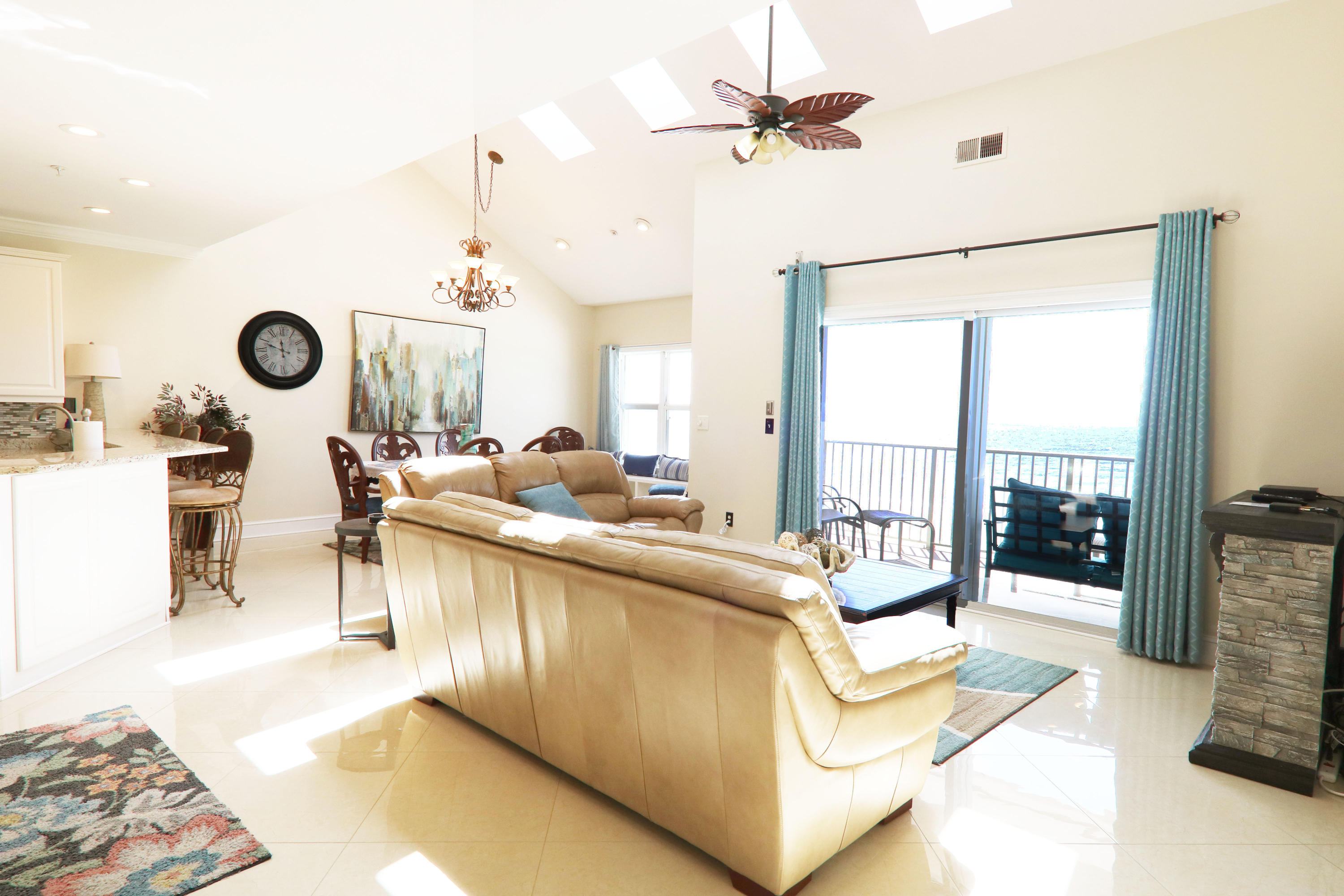 CRYSTAL DUNES CONDO - Residential