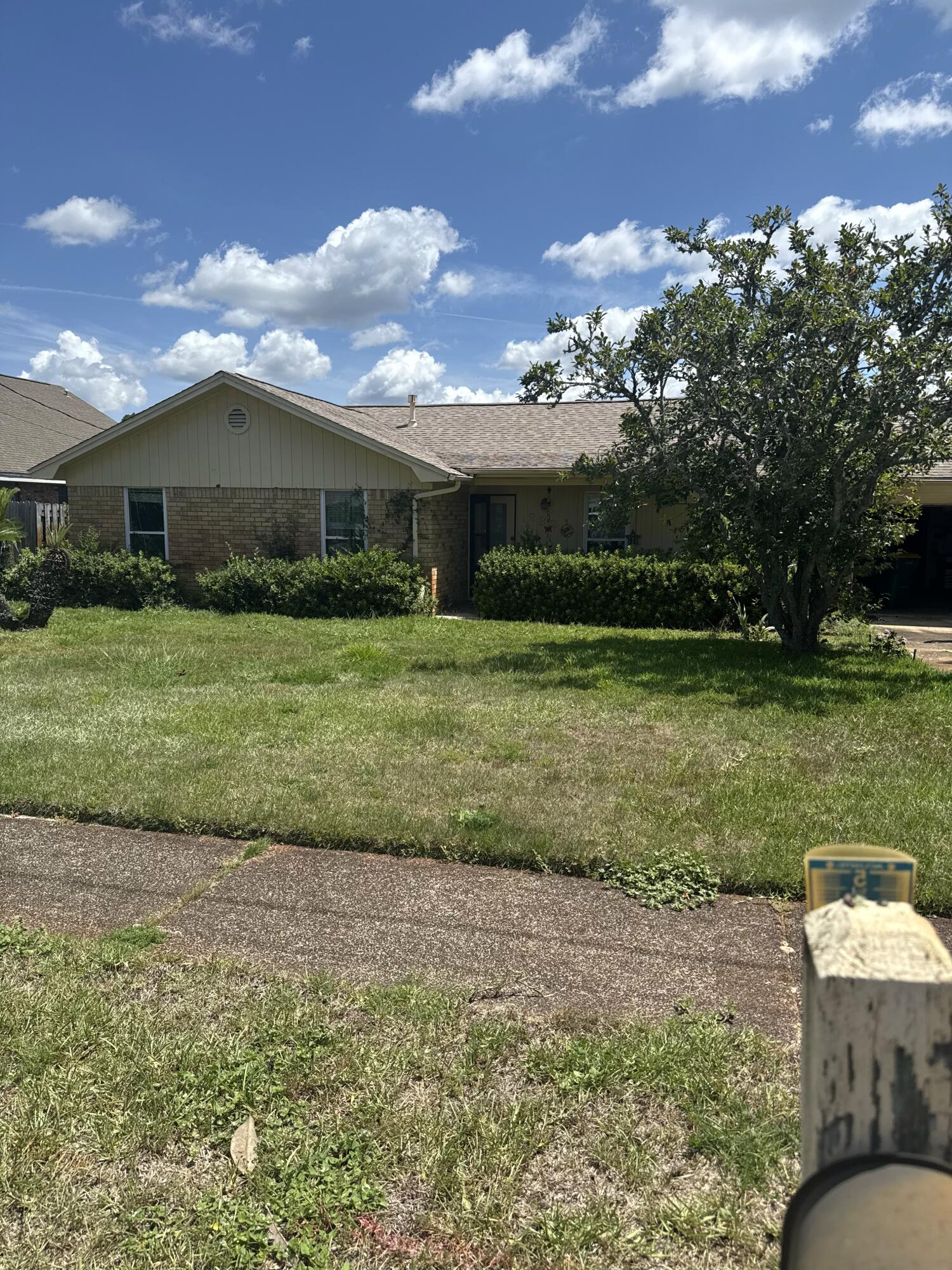 Take a step back in time in this lake front home. This all original family home has been maintained over the years. Located under 3 mi from Hurlburt Field, with a little bit of time and effort this property has many years of Love left to give.