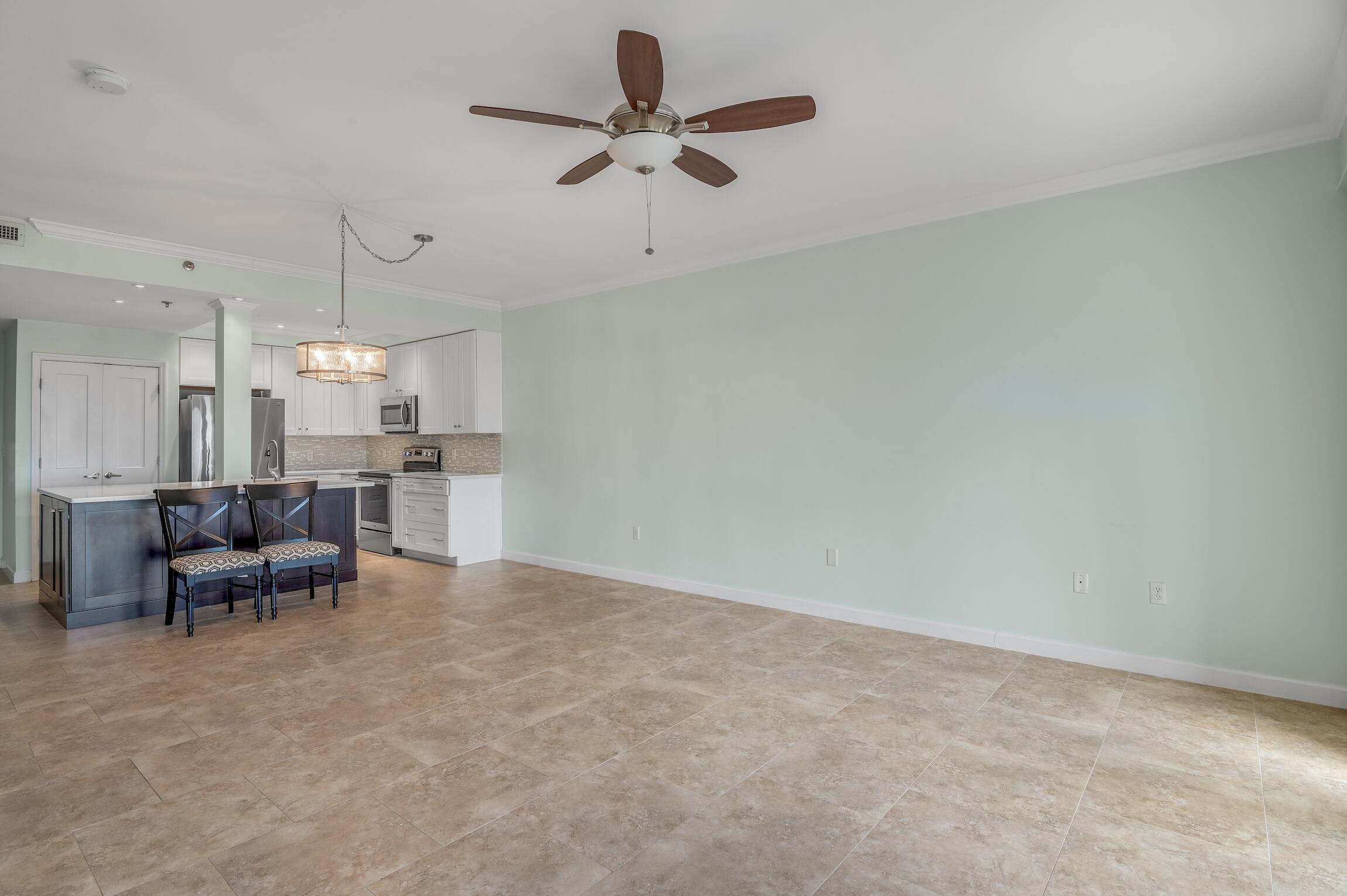 SUMMIT AT TOPS'L (THE) - Residential