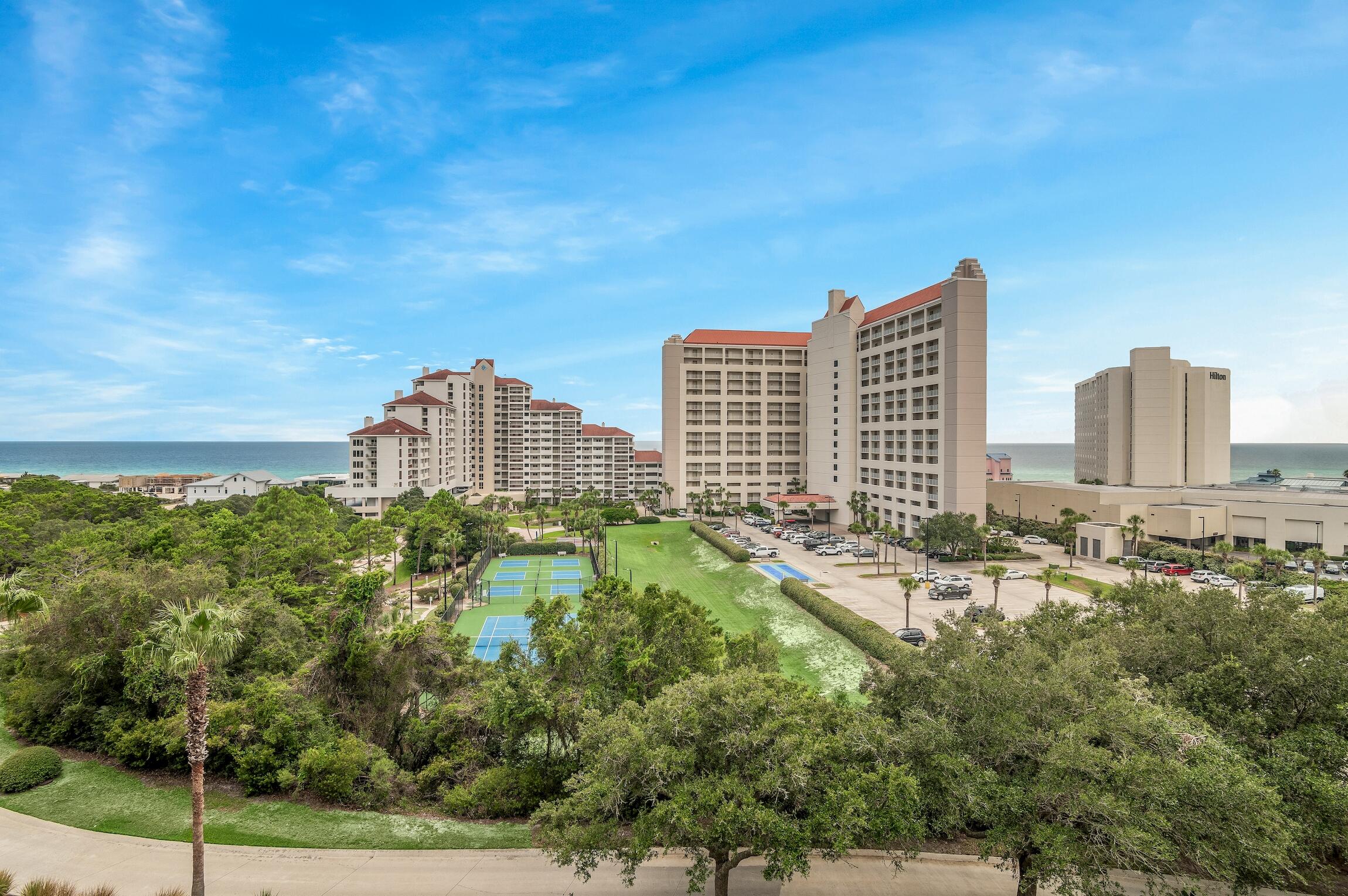 SUMMIT AT TOPS'L (THE) - Residential