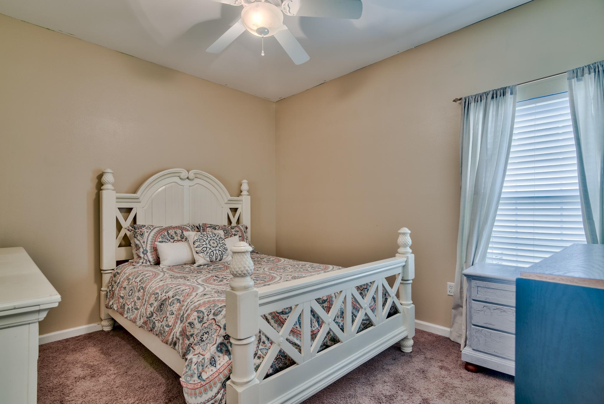 VALPARAISO PINECREST 6 - Residential