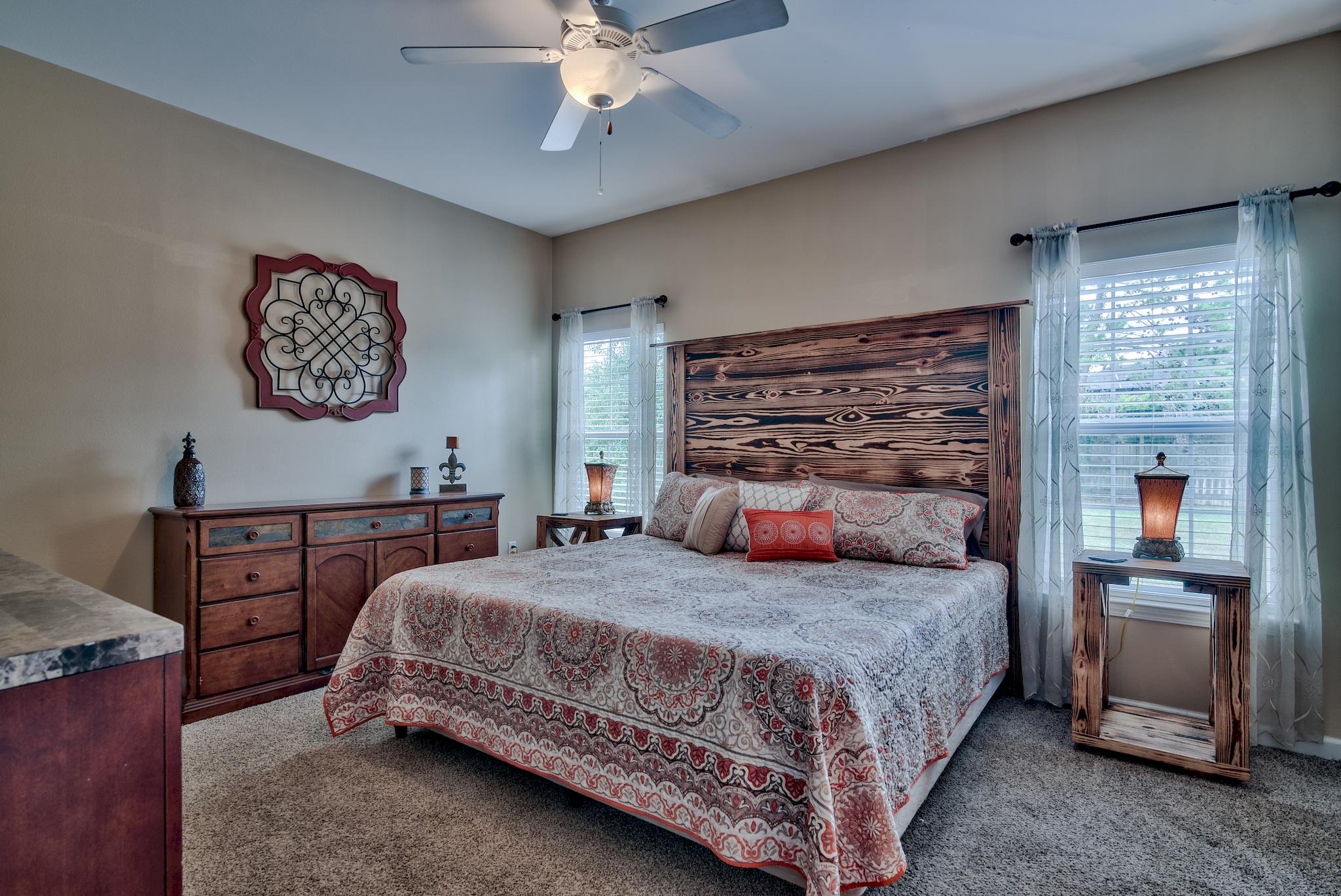 VALPARAISO PINECREST 6 - Residential