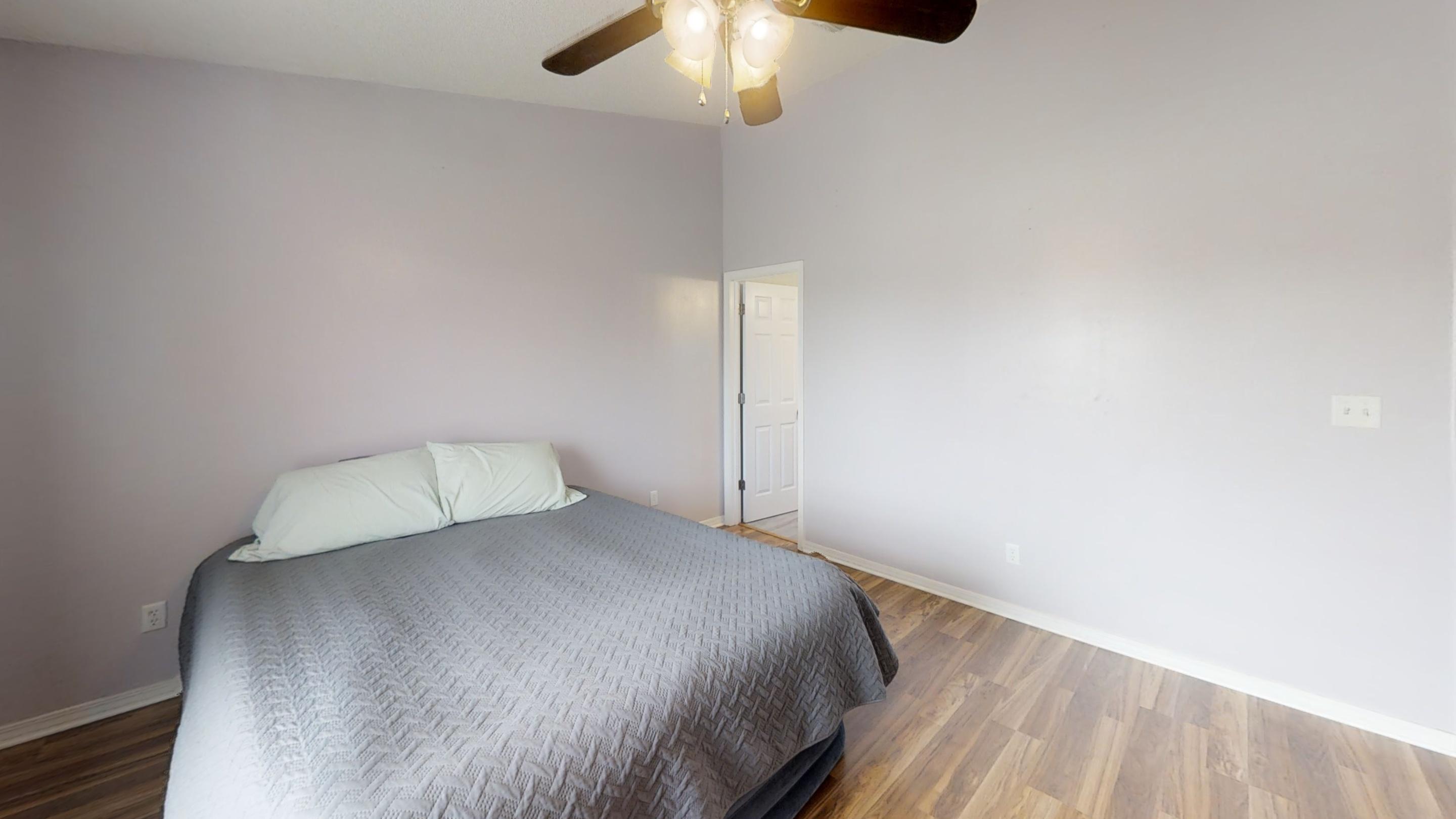 ROSS CROSSING - Residential