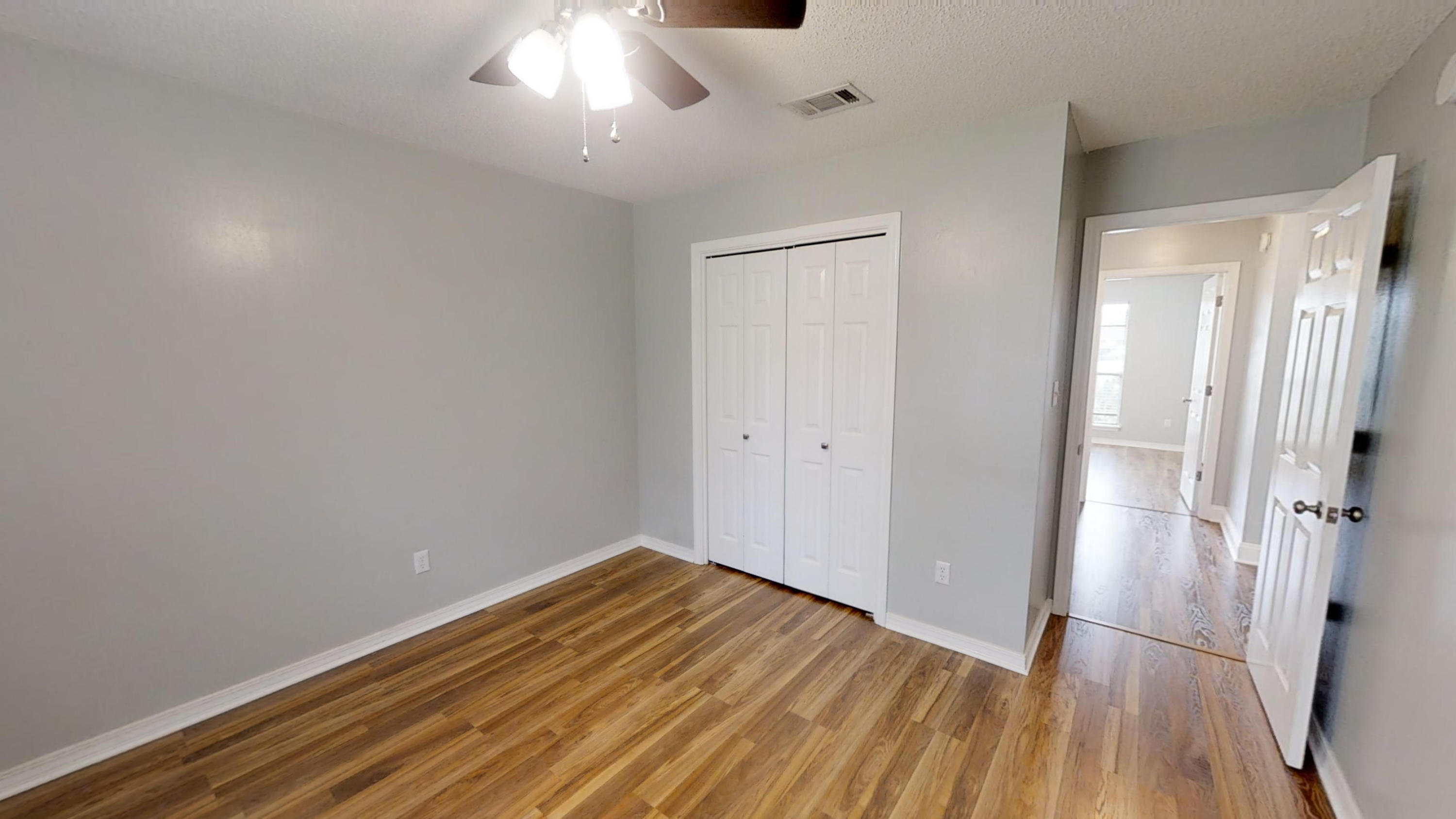 ROSS CROSSING - Residential