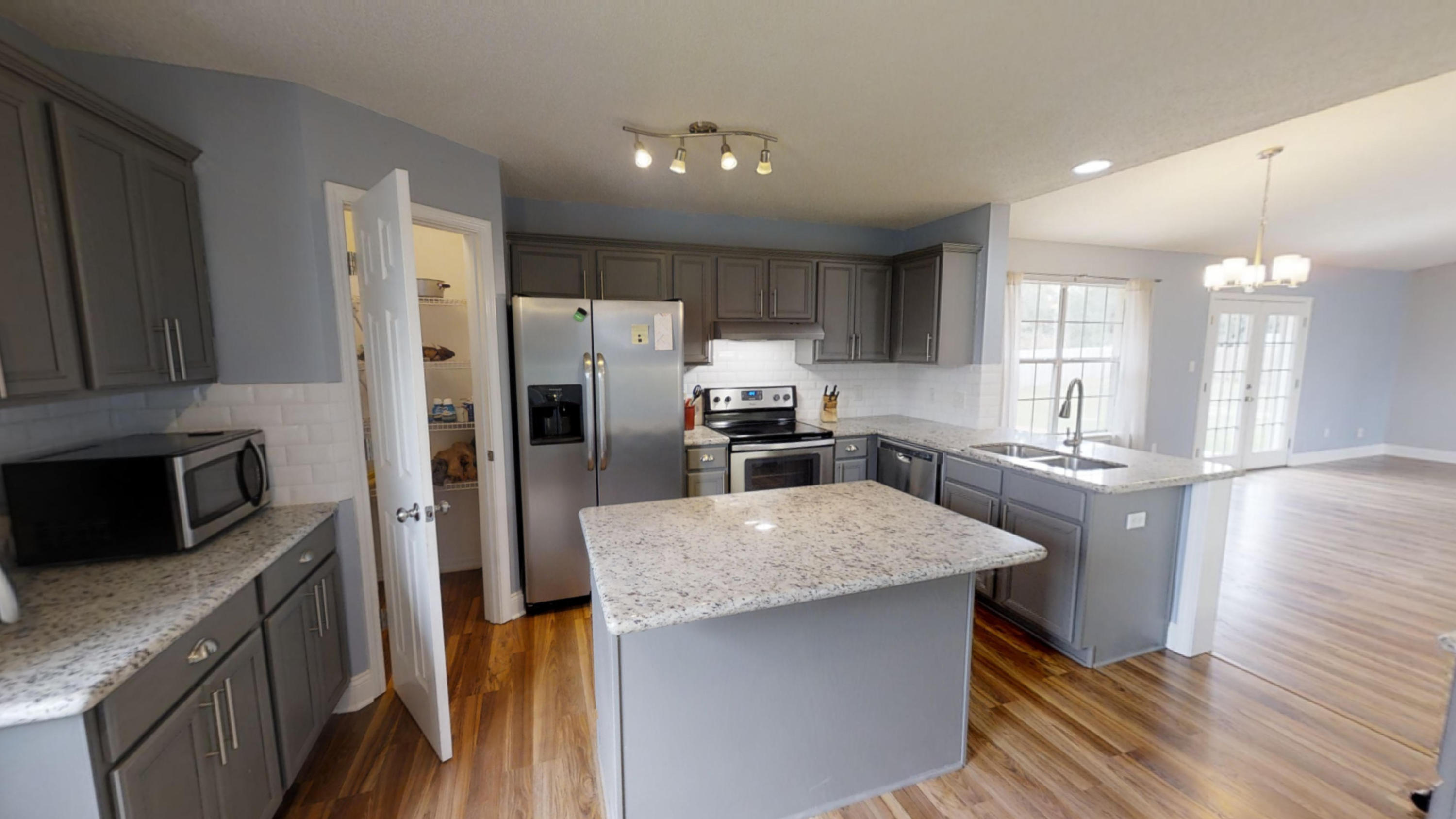 ROSS CROSSING - Residential