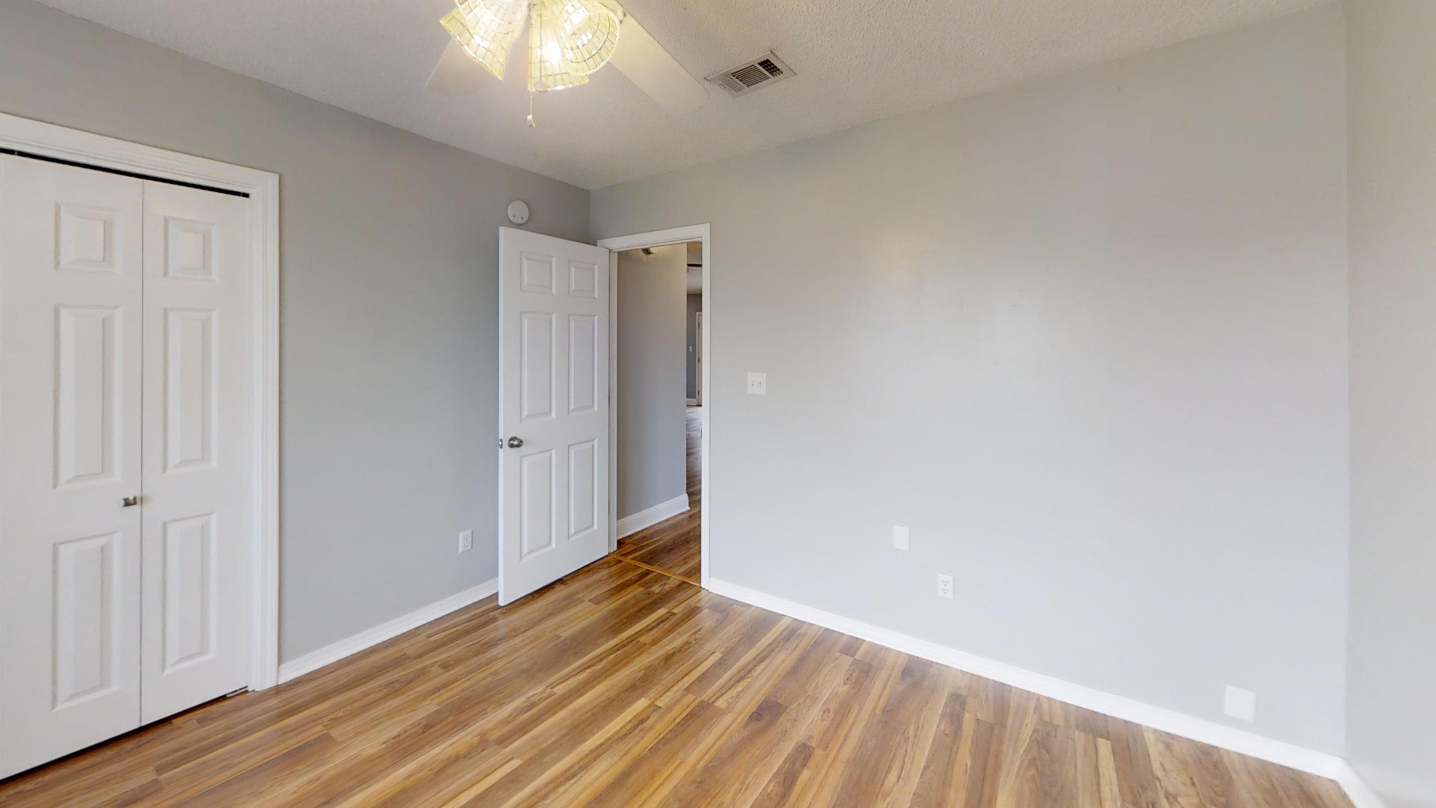 ROSS CROSSING - Residential