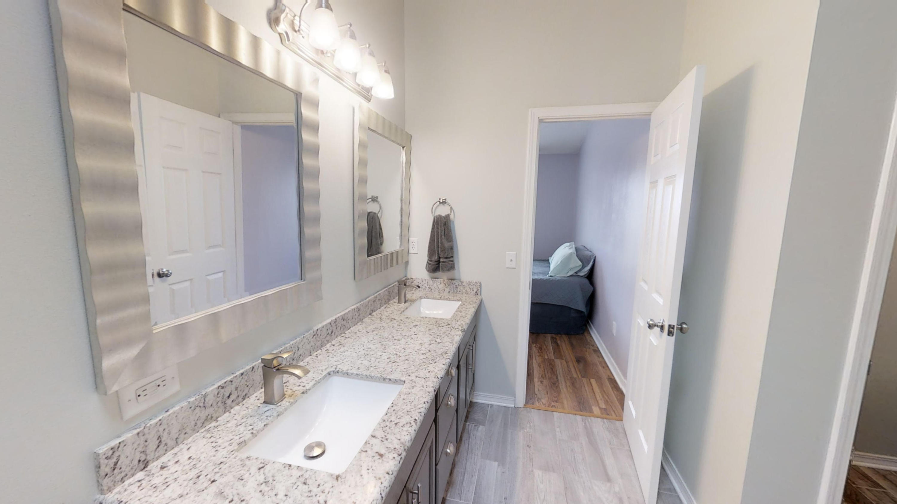 ROSS CROSSING - Residential