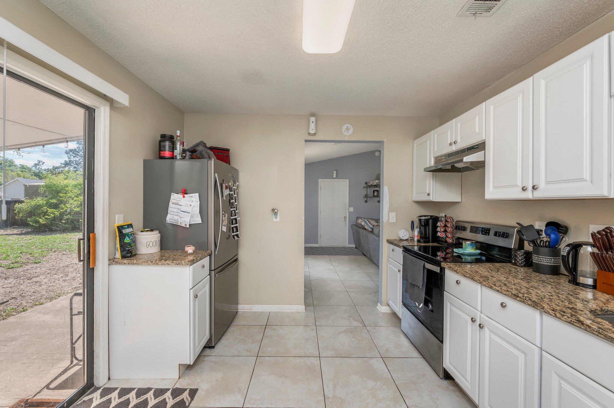 HOLLYROD PARK - Residential Lease