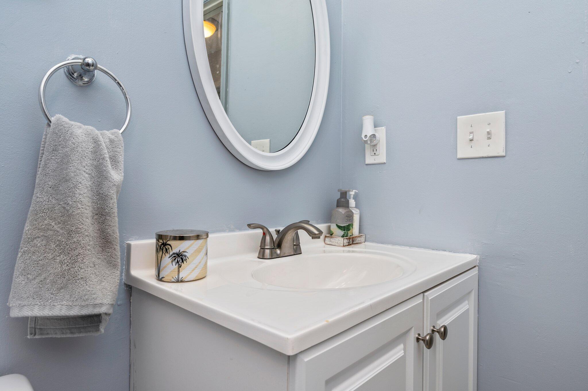 HOLLYROD PARK - Residential Lease