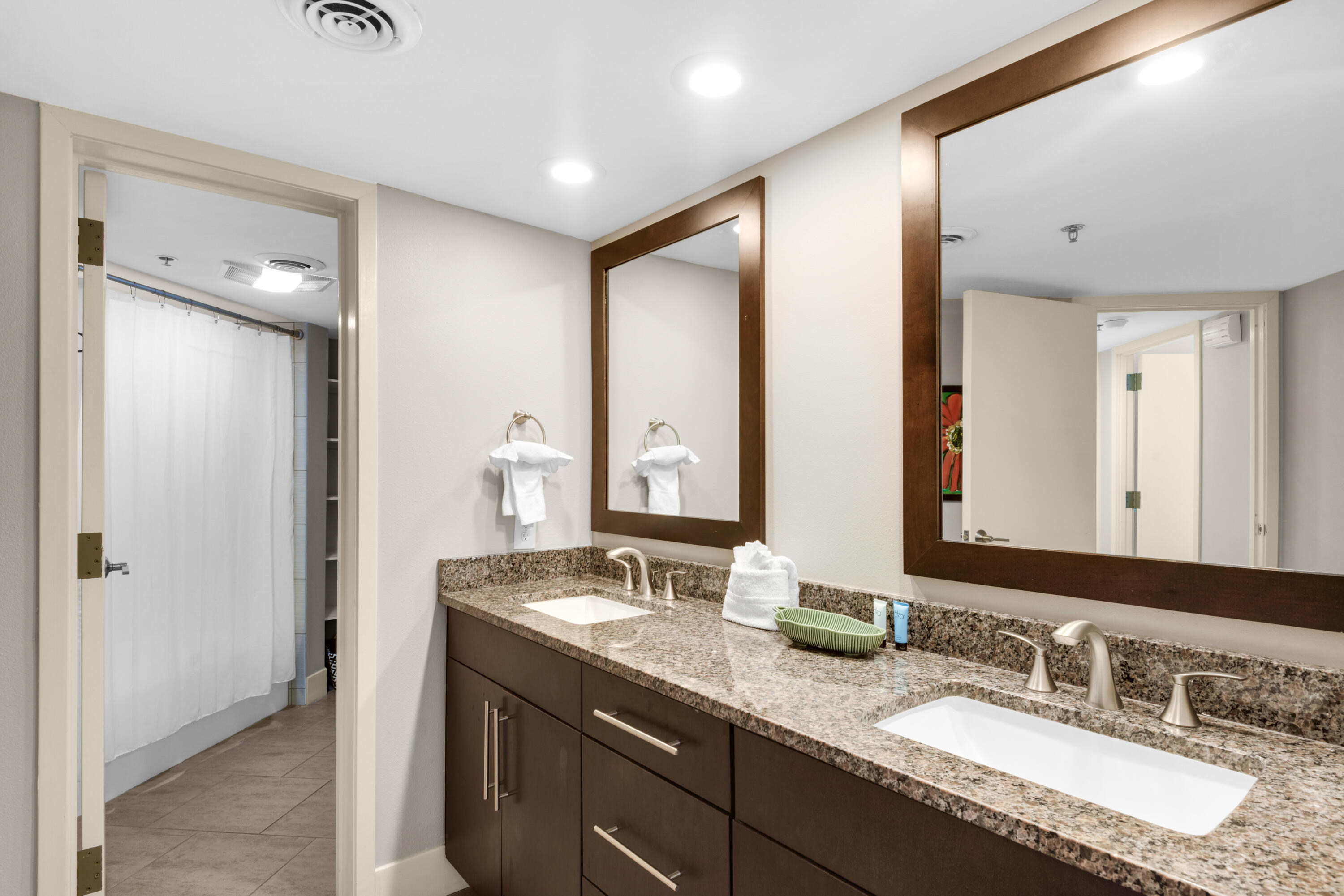 EAST PASS TOWERS CONDO - Residential