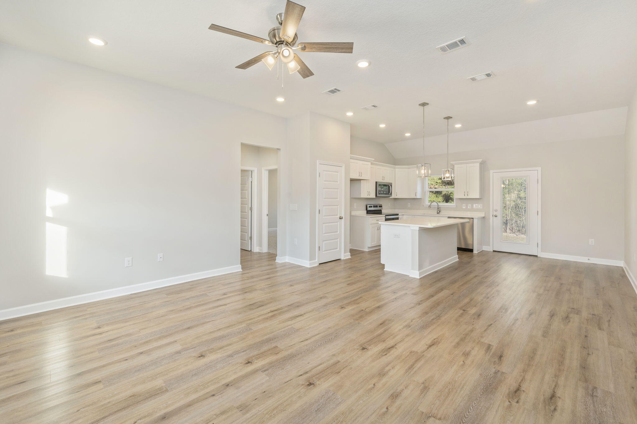 GARDEN CITY - Residential