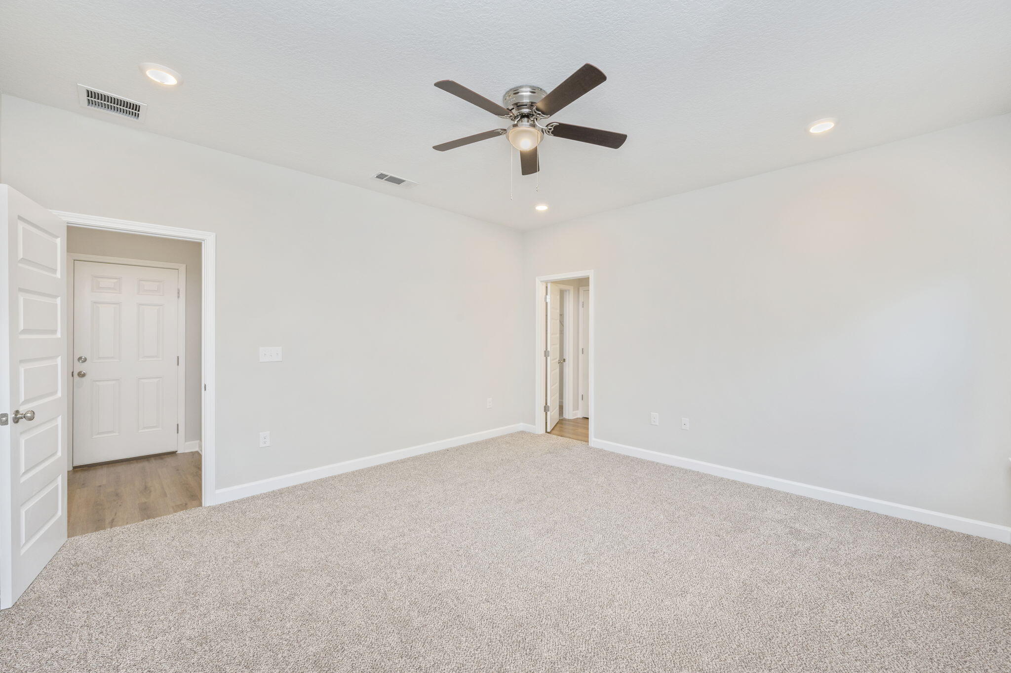 GARDEN CITY - Residential