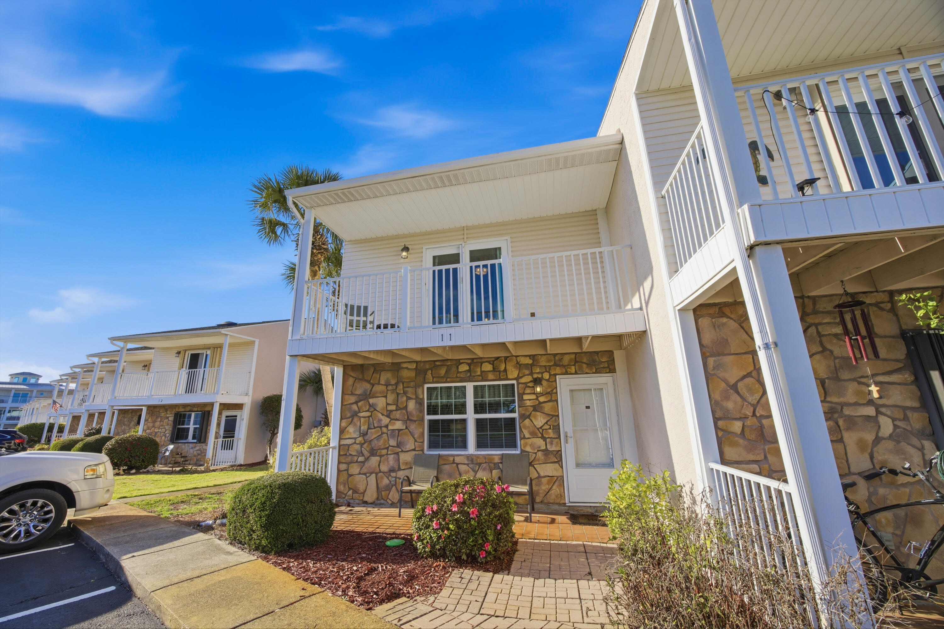 WOODLAND SHORES T/H PH 1 - Residential