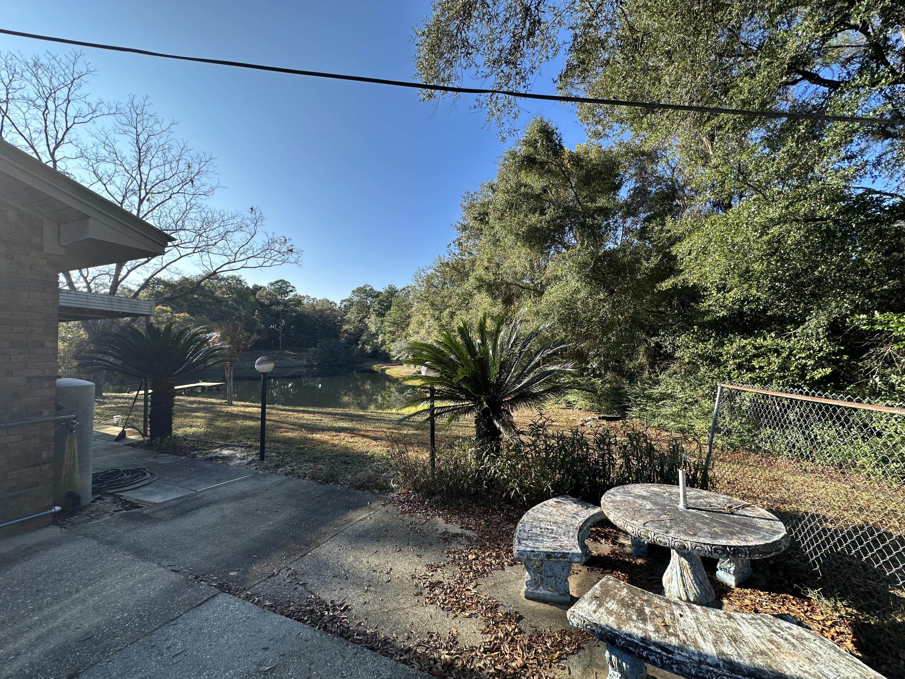 CINCO ADDN TO CRESTVIEW - Residential