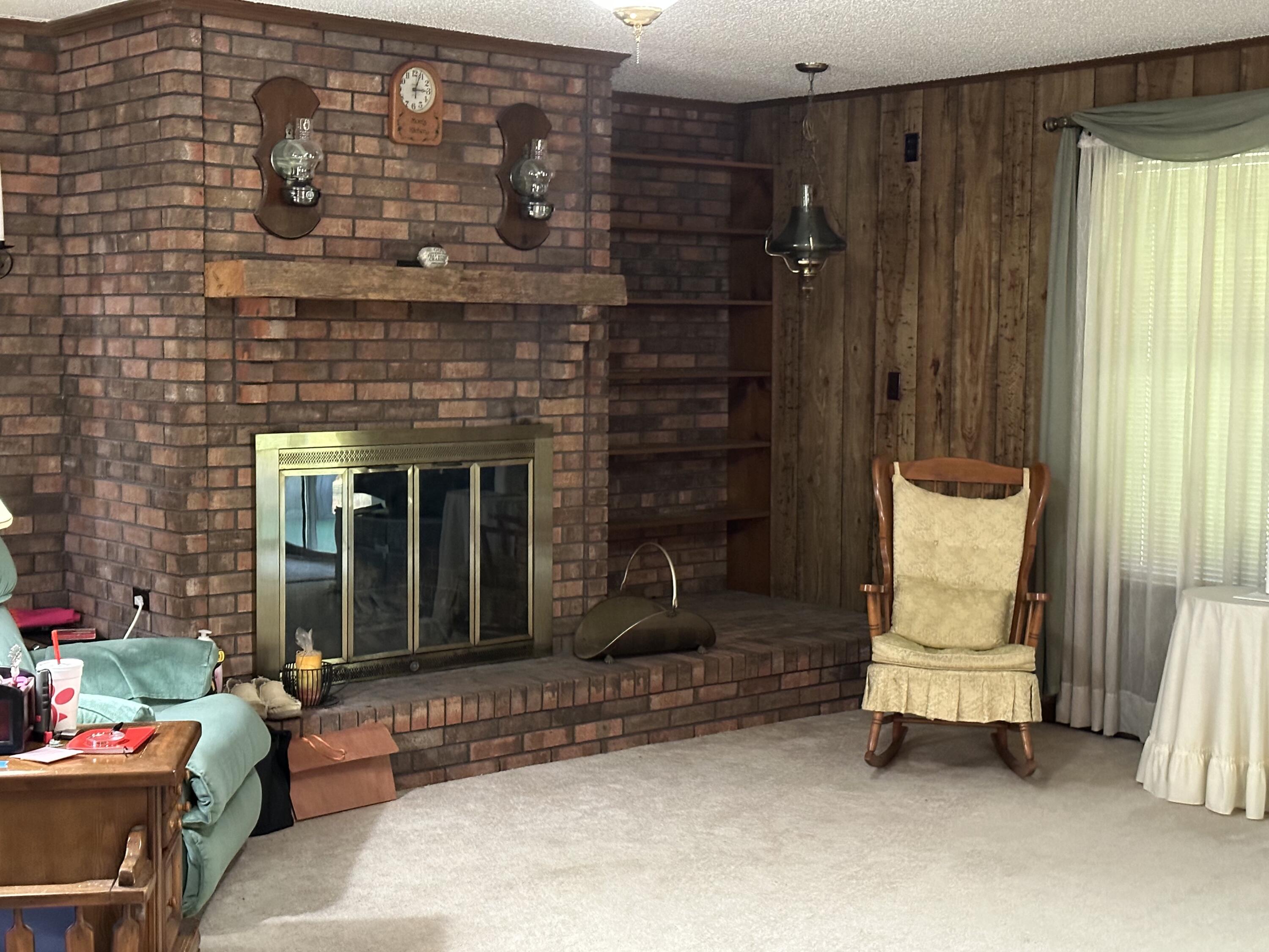 CINCO ADDN TO CRESTVIEW - Residential