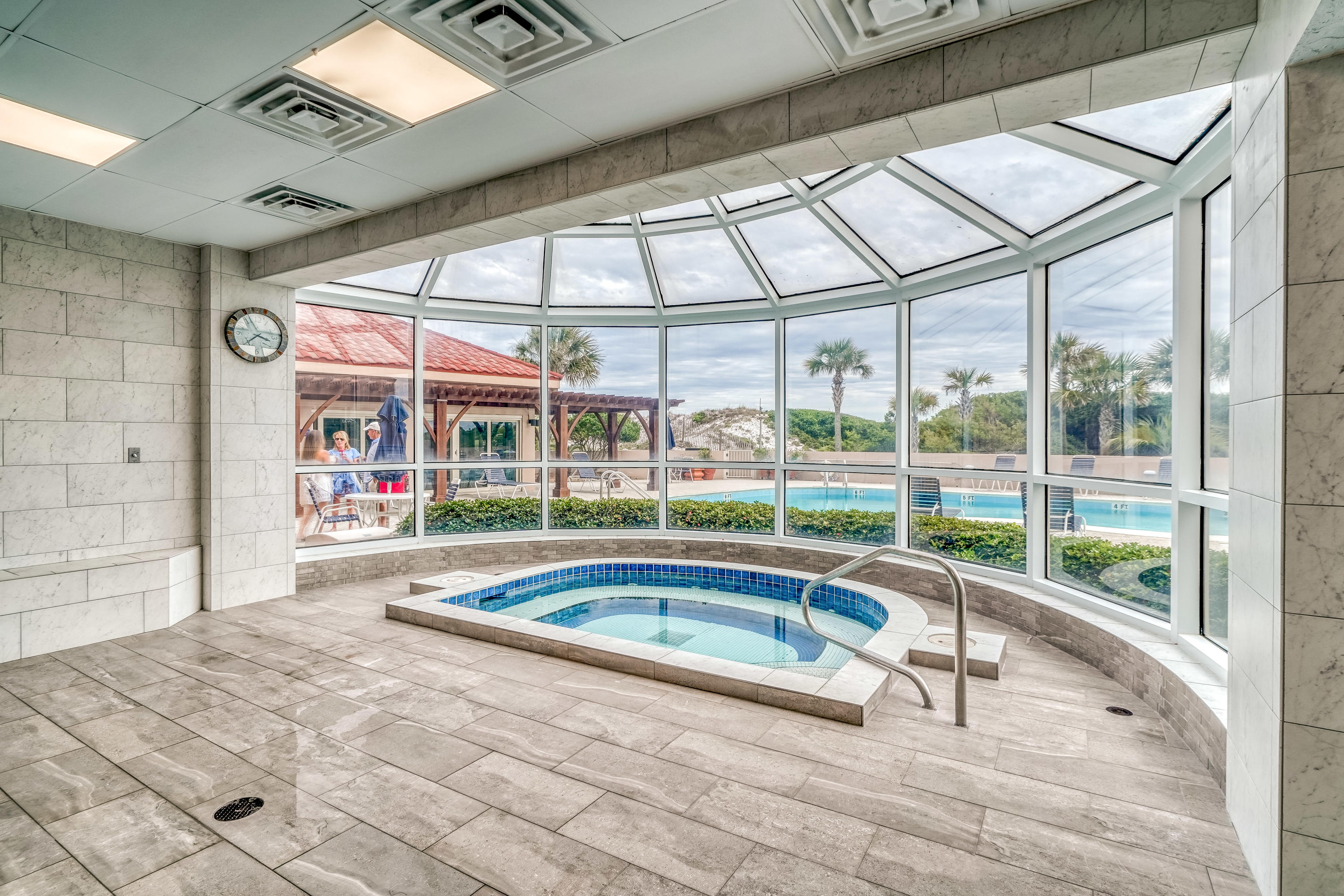 TOPS'L BEACH MANOR - Residential