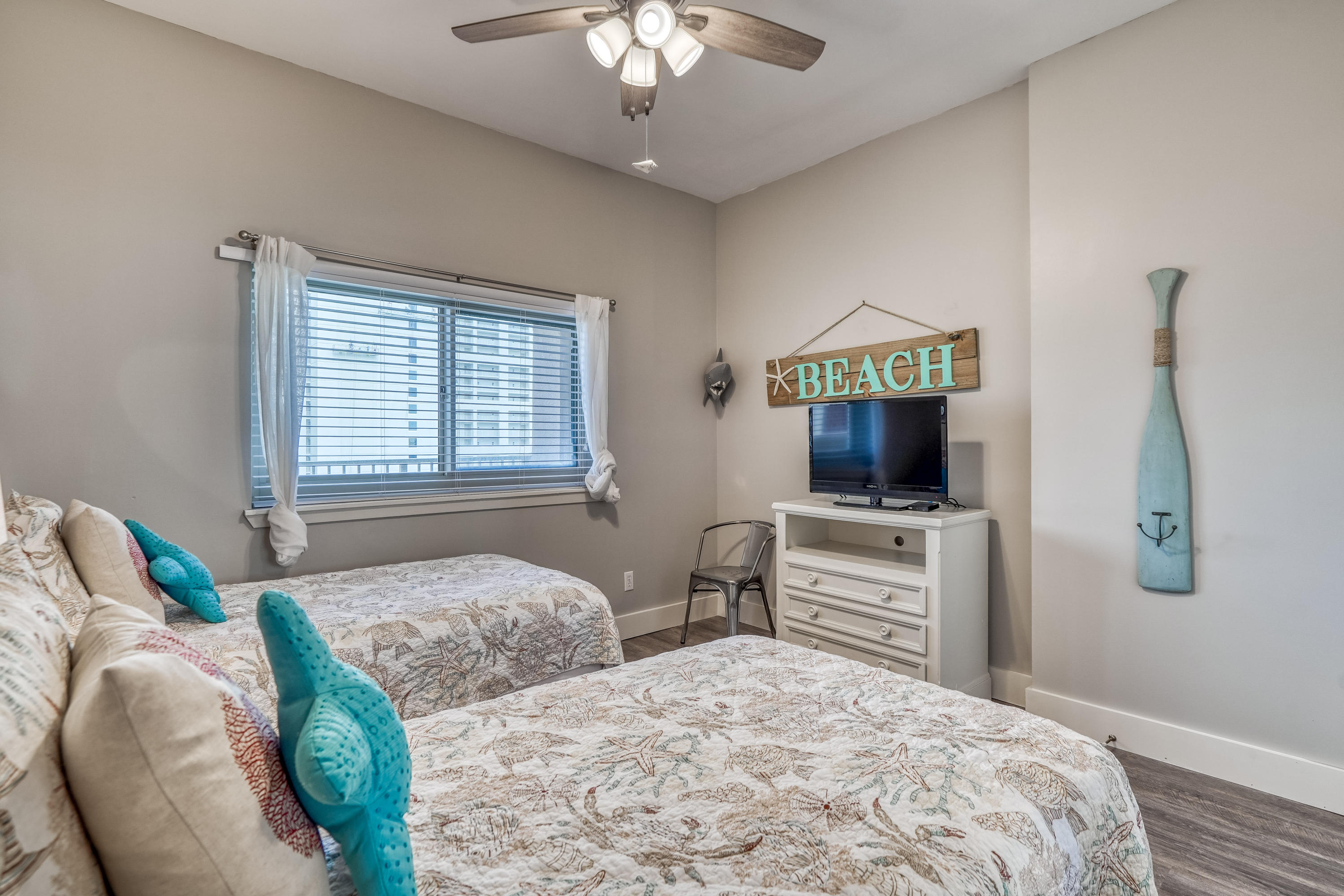 TOPS'L BEACH MANOR - Residential