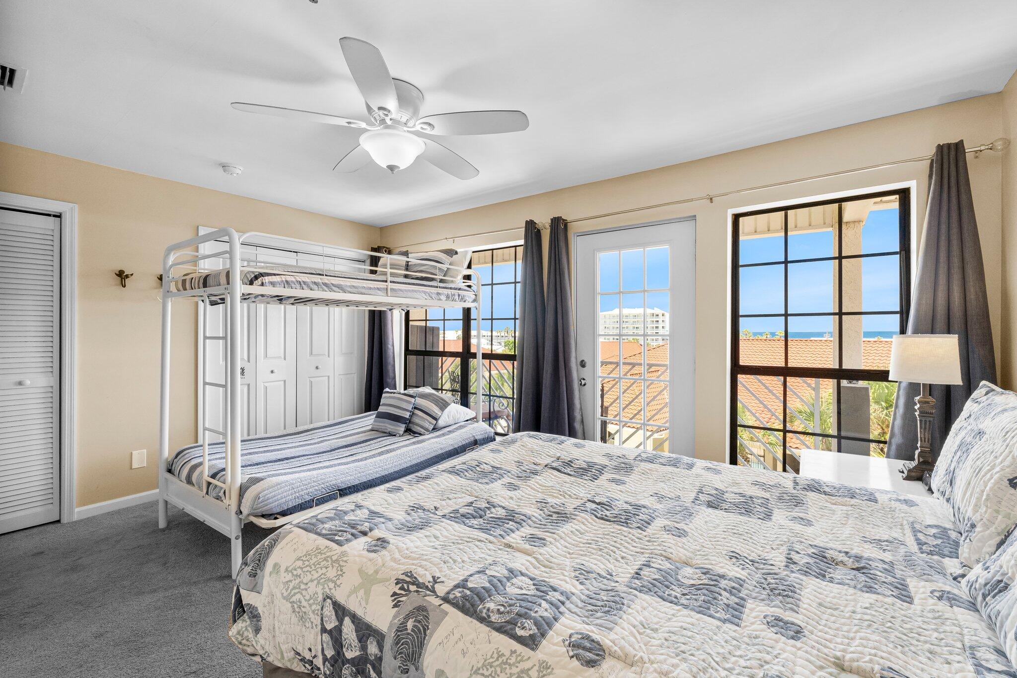 HORIZON SOUTH XX - Residential