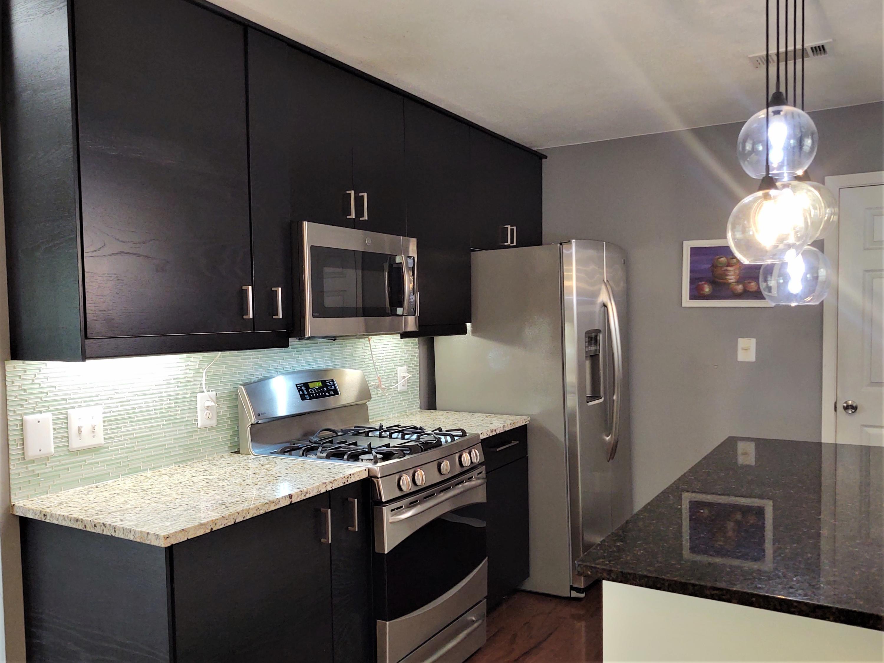 PARKWOOD SQUARE PH 1 - Residential