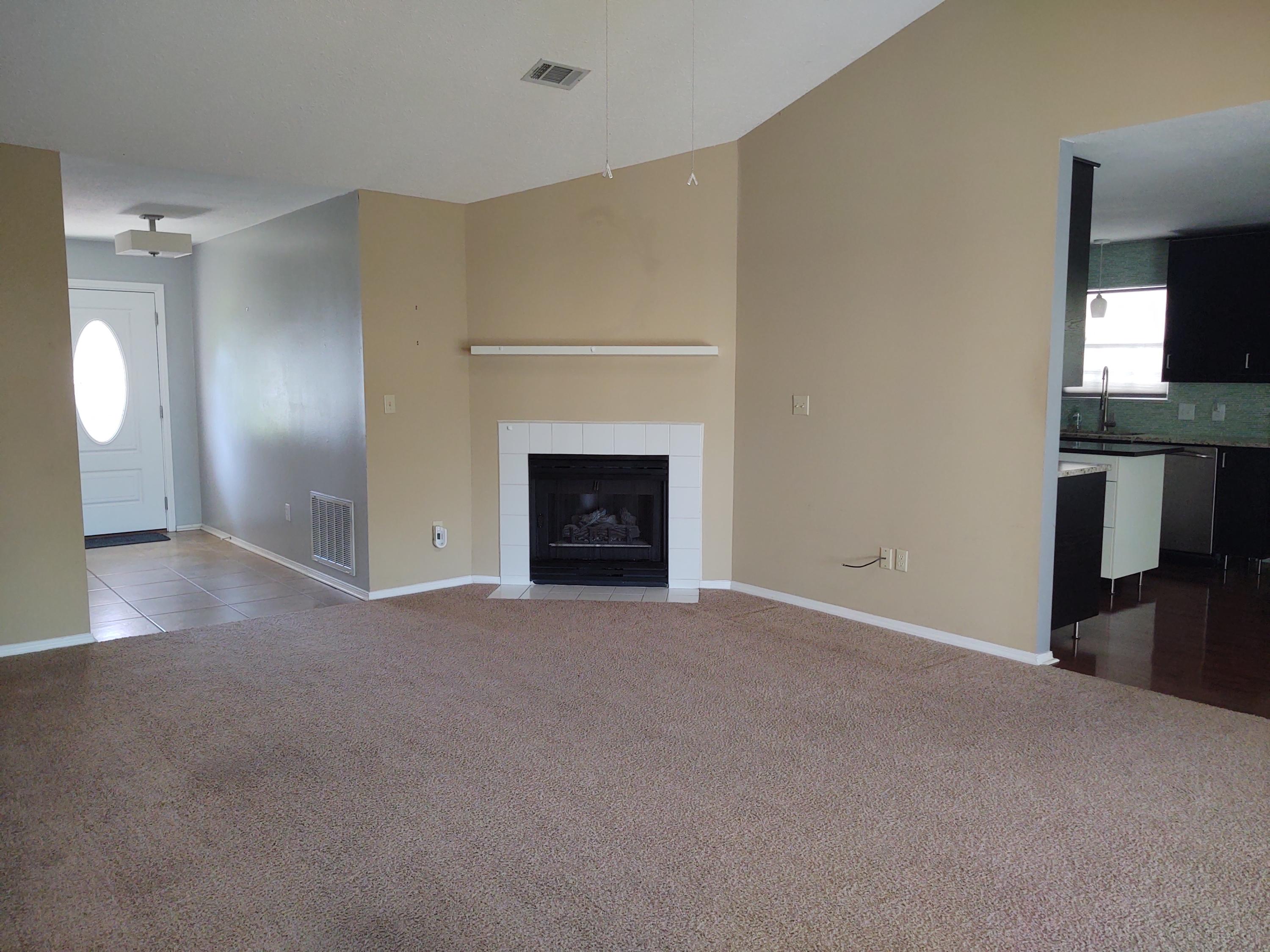 PARKWOOD SQUARE PH 1 - Residential