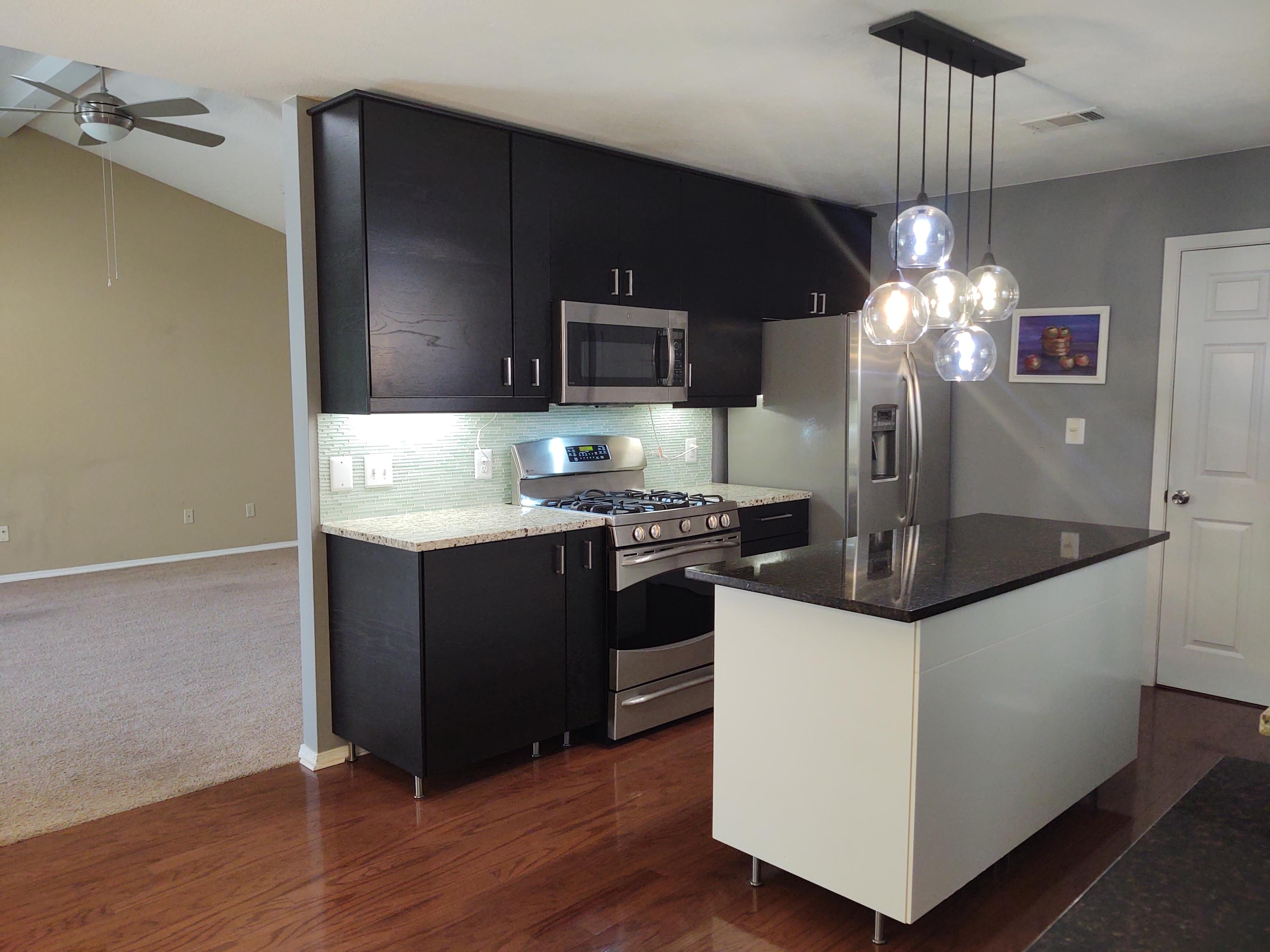 PARKWOOD SQUARE PH 1 - Residential