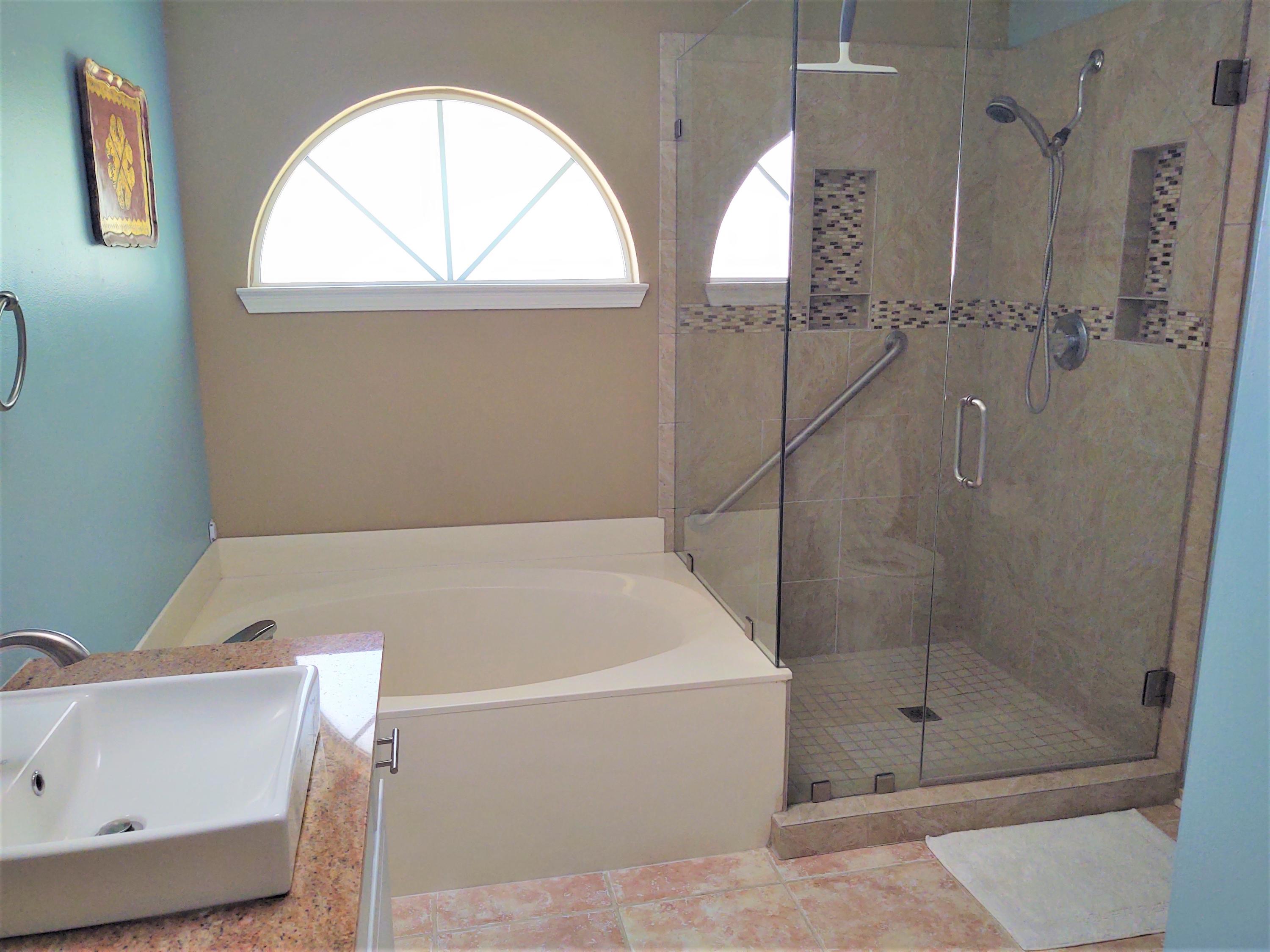 PARKWOOD SQUARE PH 1 - Residential