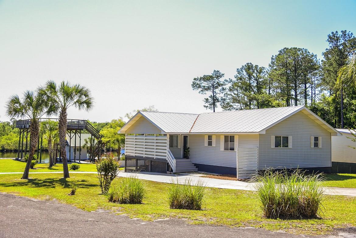 THE S 5FT LOT 9 & LOT 10 BLK DBELIEVE - Residential