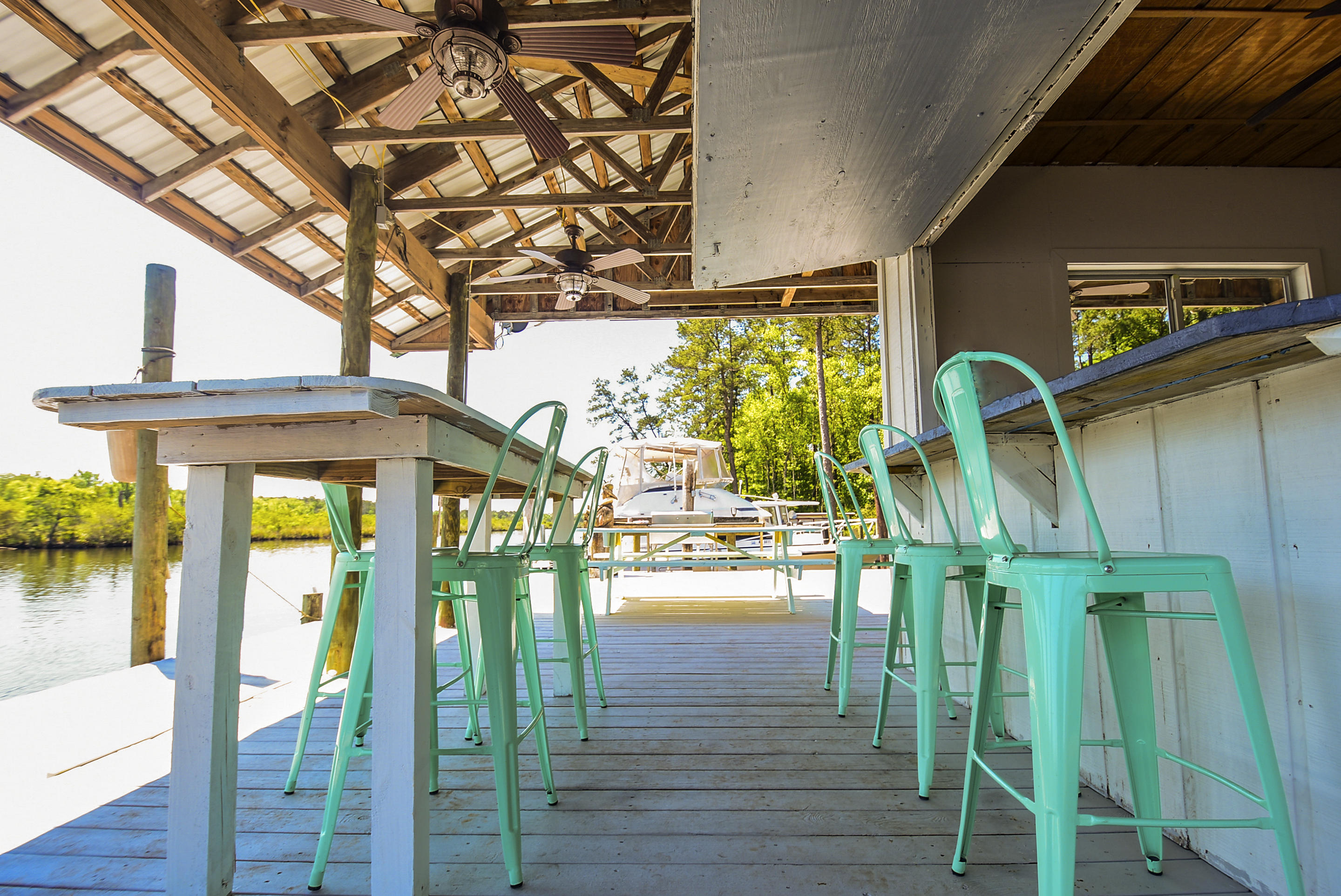 THE S 5FT LOT 9 & LOT 10 BLK DBELIEVE - Residential