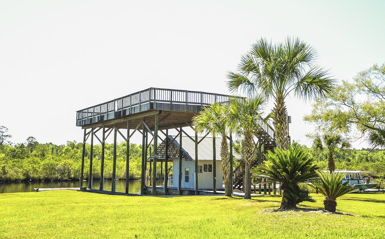 THE S 5FT LOT 9 & LOT 10 BLK DBELIEVE - Residential