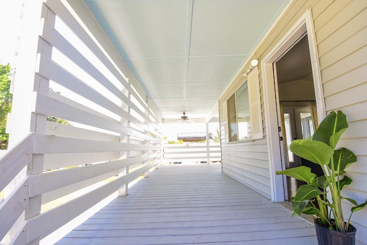 THE S 5FT LOT 9 & LOT 10 BLK DBELIEVE - Residential